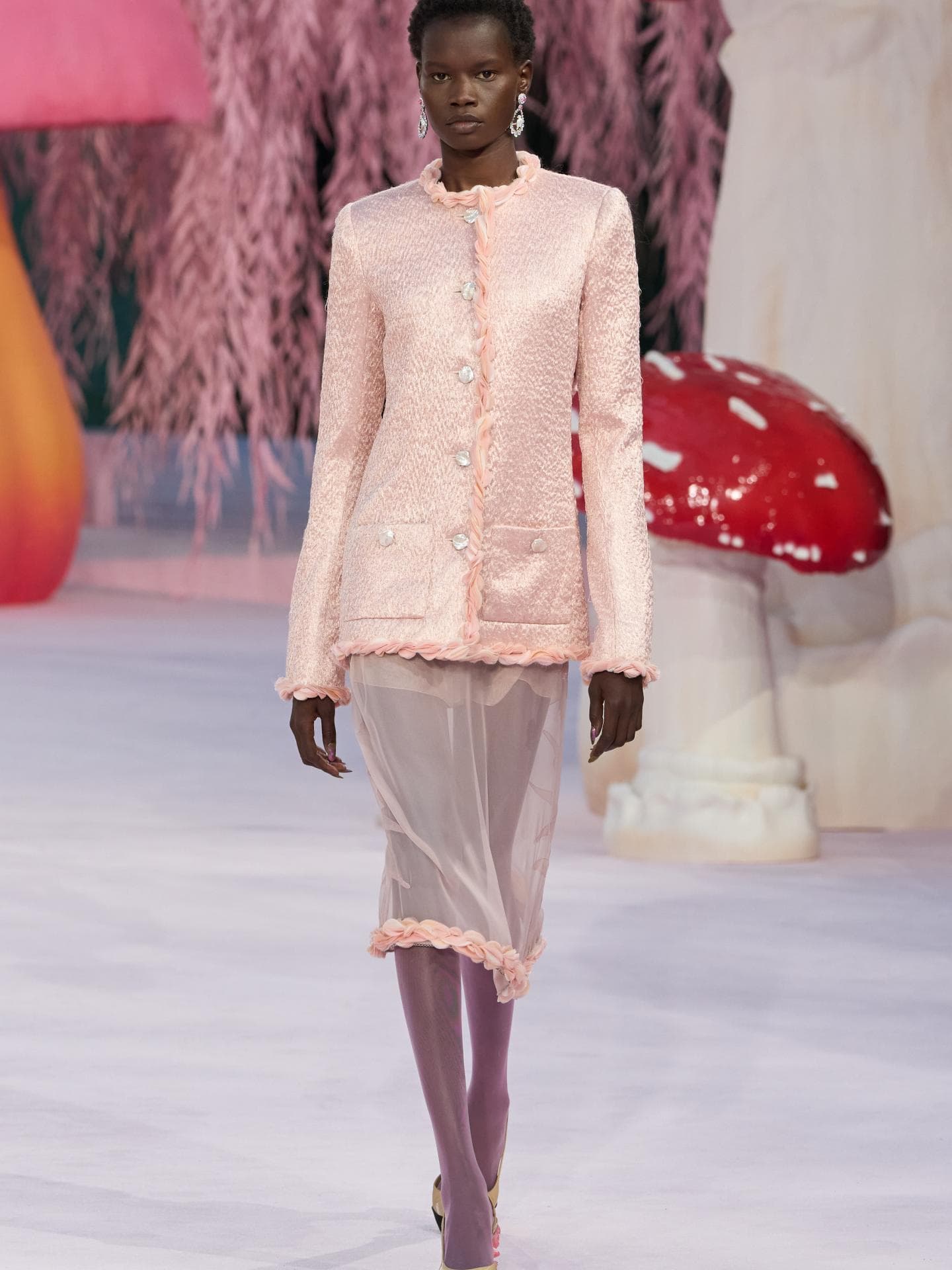 So elegant zeigten sich knielange Röcke auf dem Runway