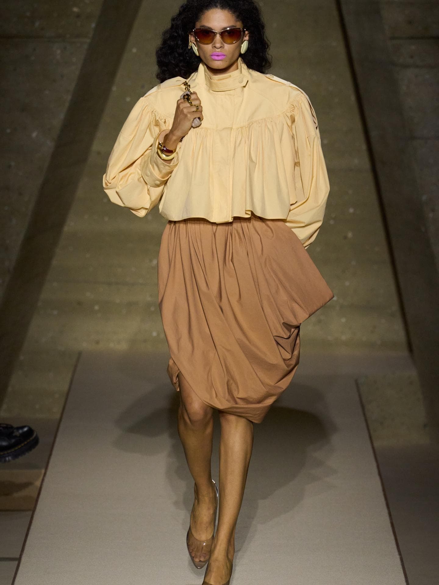 So elegant zeigten sich knielange Röcke auf dem Runway