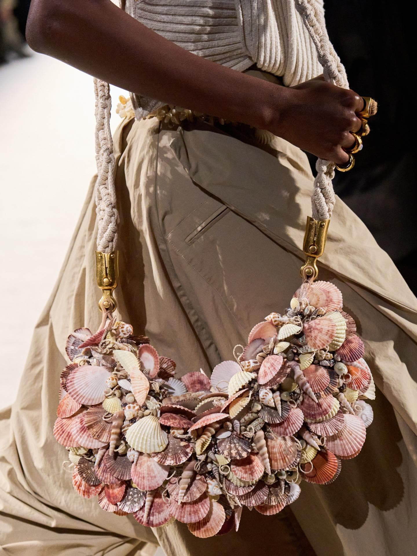 Keine Tasche ist im Sommer 2026 so glamourös wie die Mermaid Bag Keine Tasche ist im Sommer 2026 so glamourös wie die Mermaid Bag