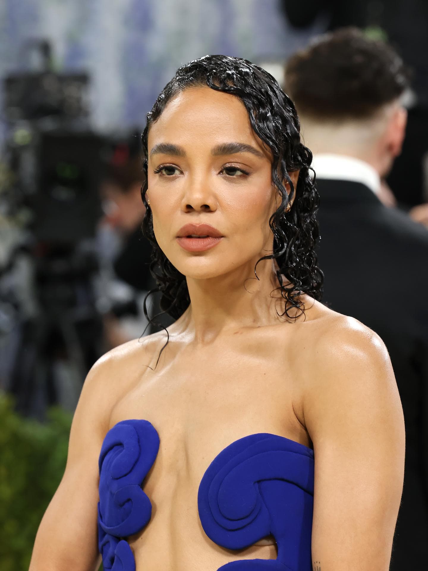 Trend-Alarm bei der Met Gala 2026! Die besten "Wet Hair"-Looks