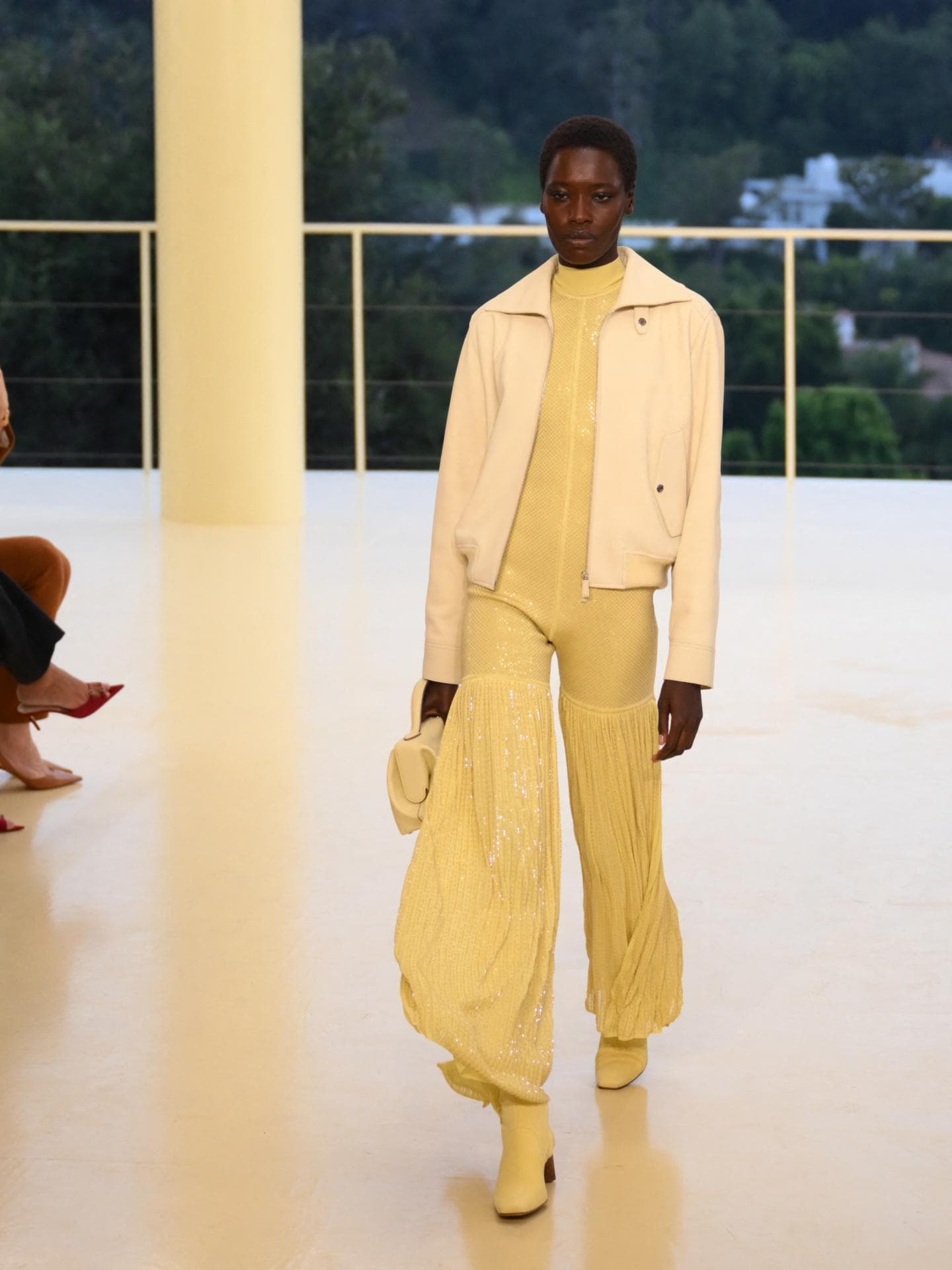 Mode-Trends 2026: Buttermilchgelb ist jetzt angesagter denn je – laut Hermès