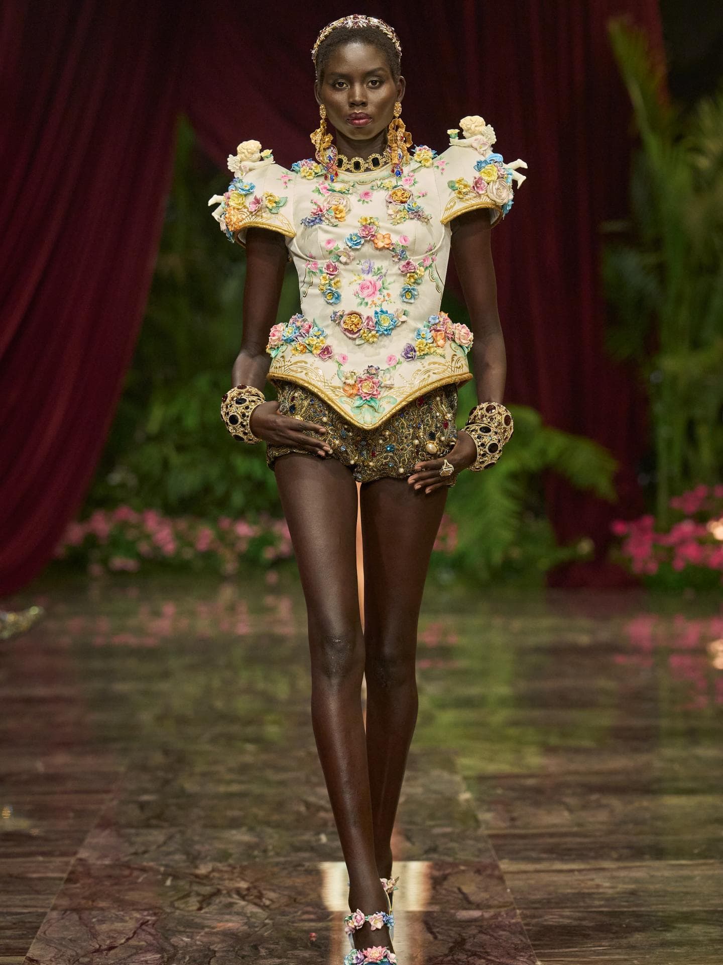 Dolce&Gabbana Alta Moda 2026: 3 Trends für den angesagten Göttinnen-Look im Sommer