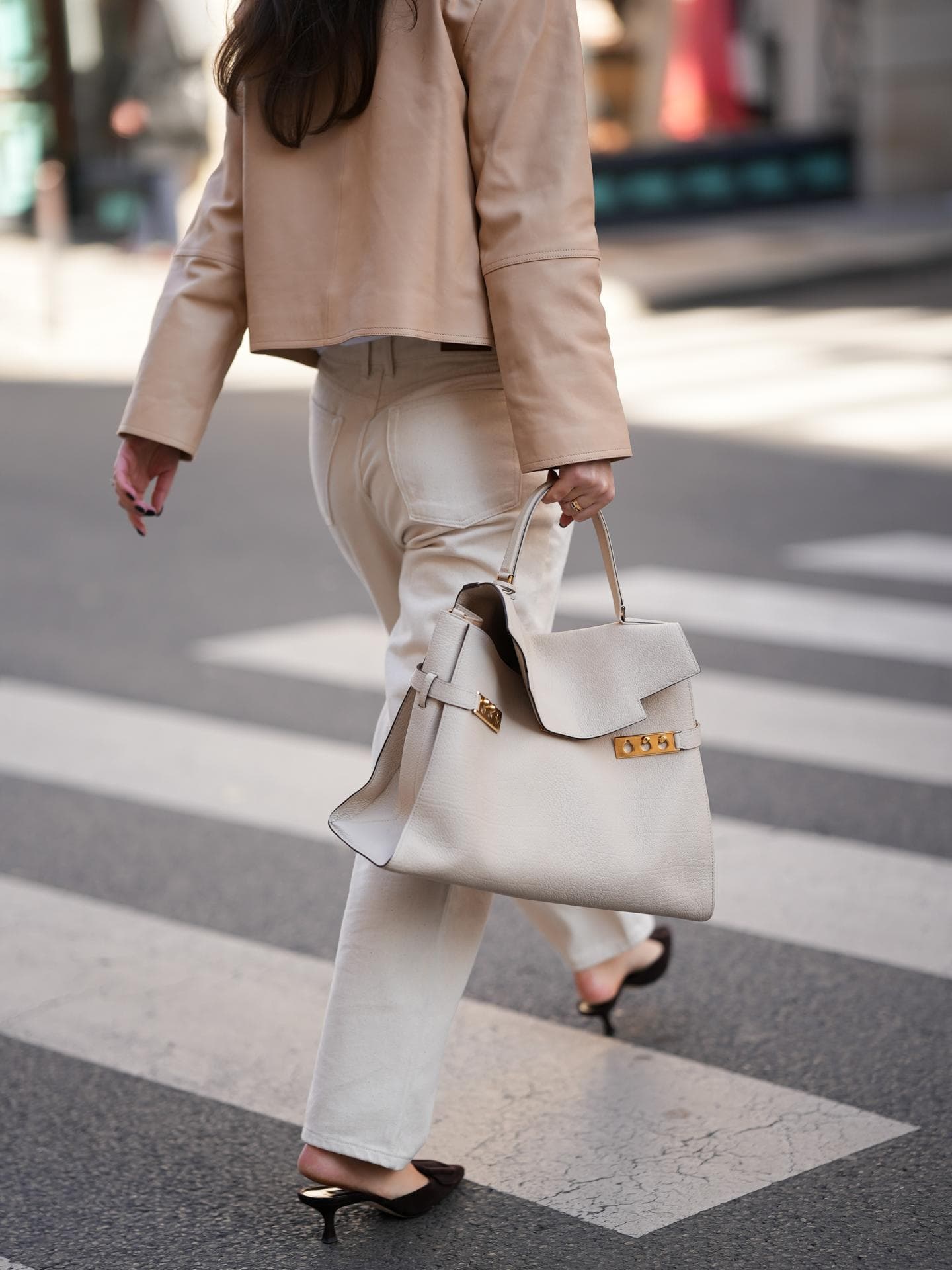 Marc O'Polo Handtasche: Dieses Modell sieht aus wie vom Designer Marc O'Polo Handtasche: Dieses Modell sieht aus wie vom Designer