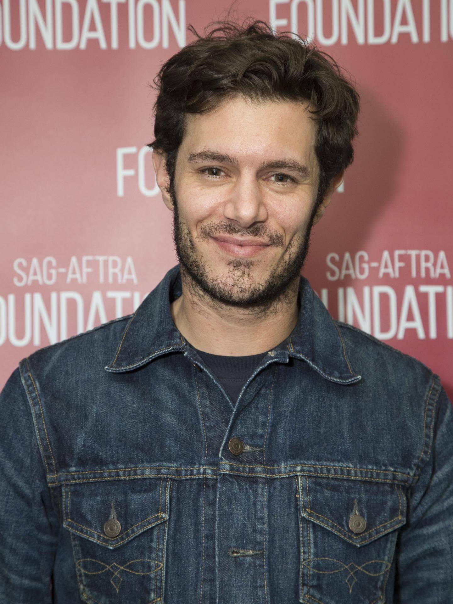 Serienschauspieler: Adam Brody