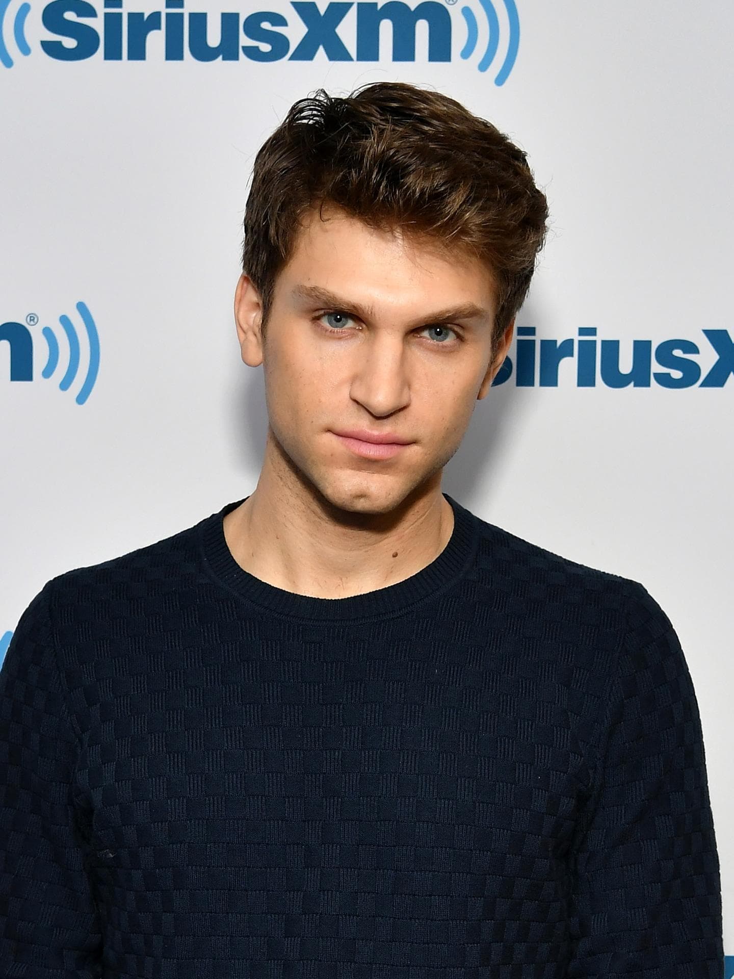 Serienschauspieler: Keegan Allen
