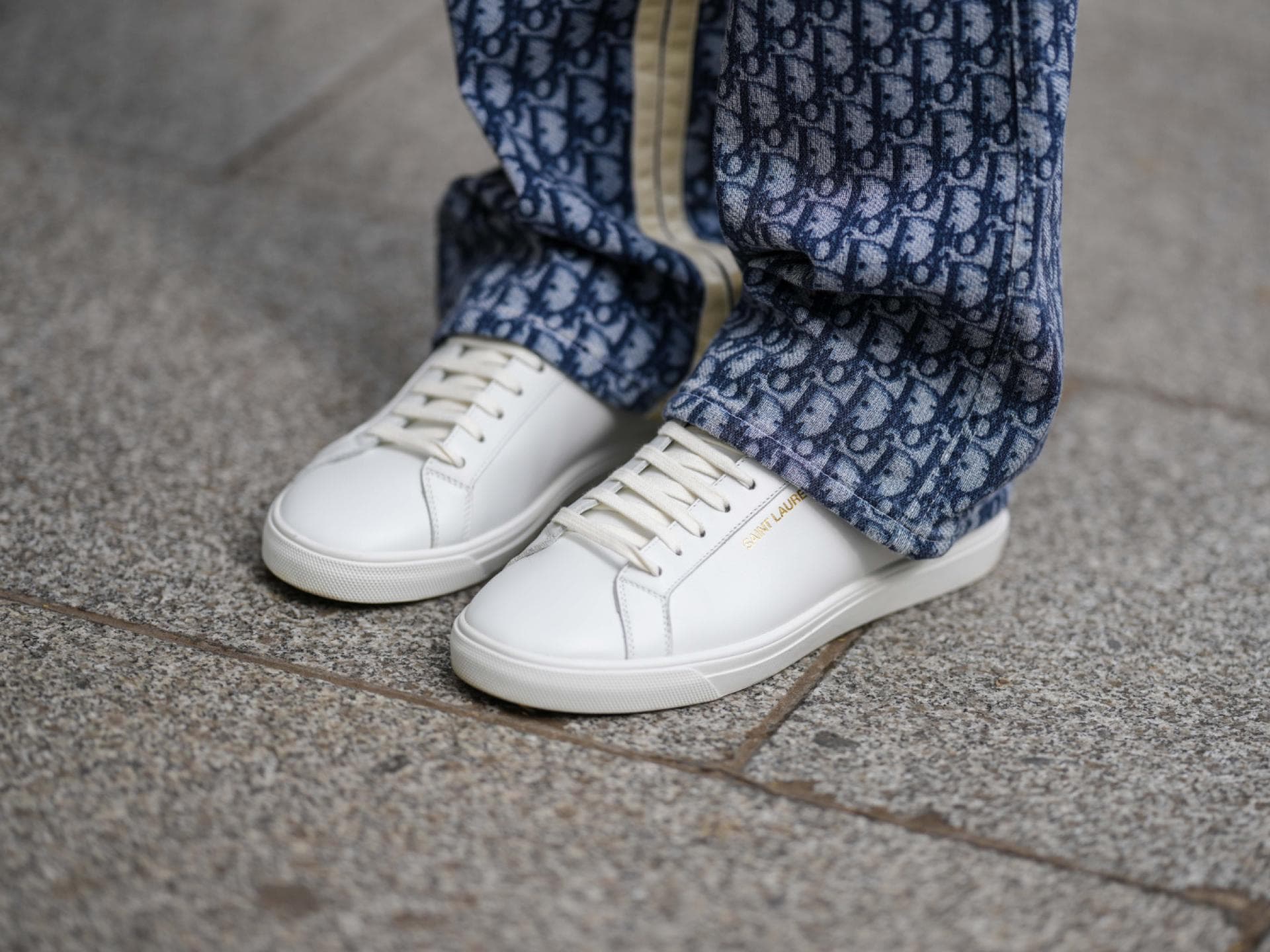 weiße Sneaker von Saint Laurent weiße Sneaker von Saint Laurent