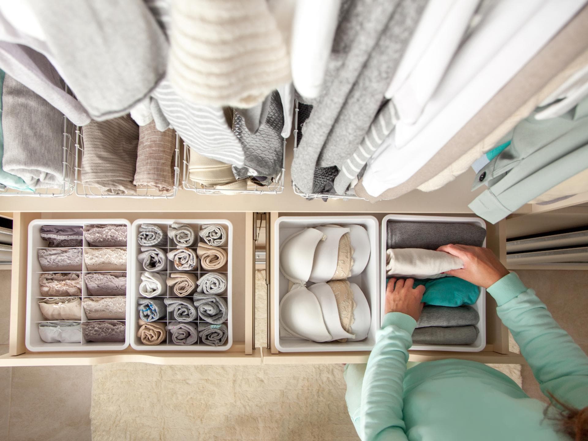 Kleiderschrank sortieren