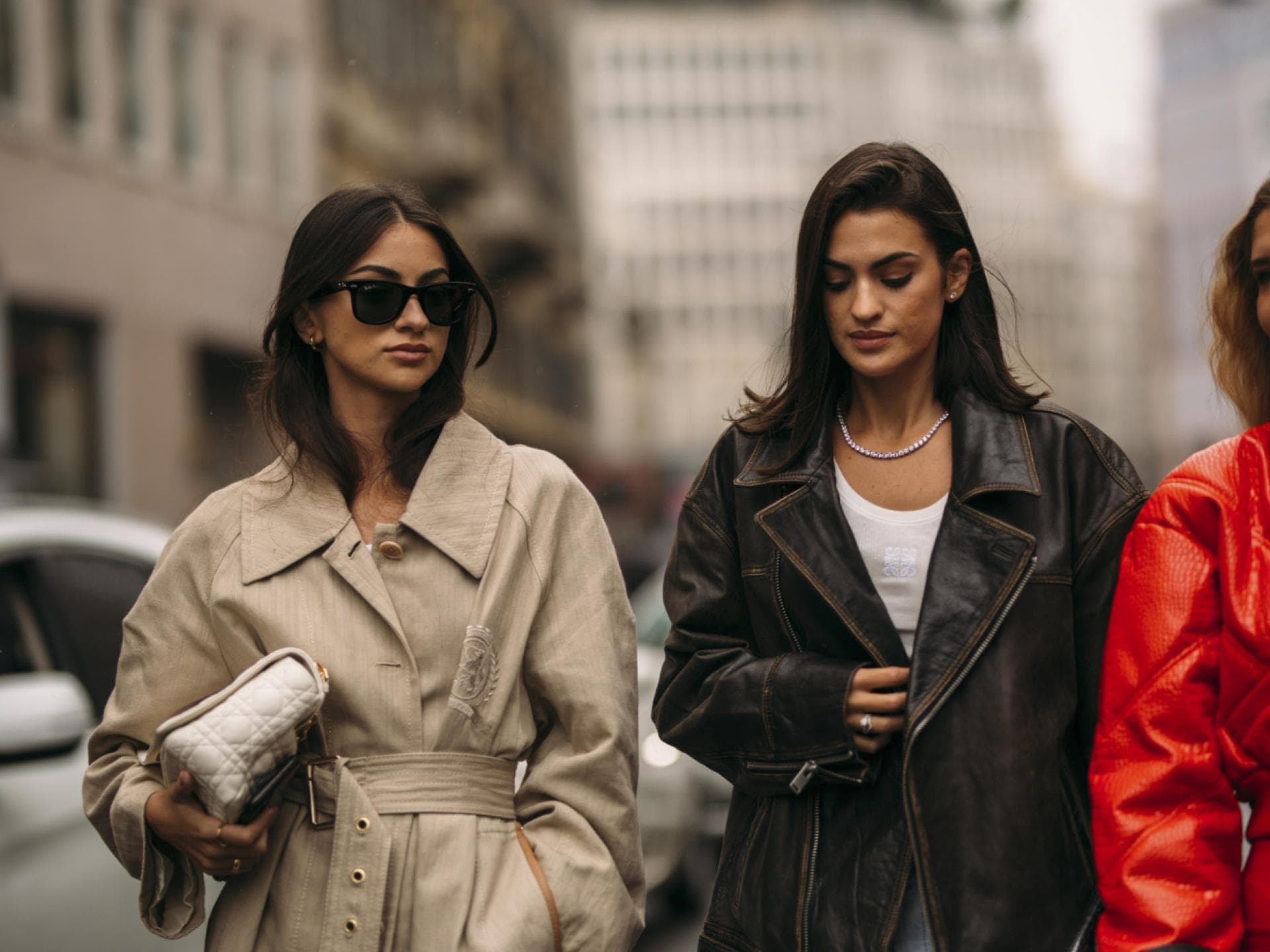 Milano Fashion Week drei stylische Frauen Streetstyle