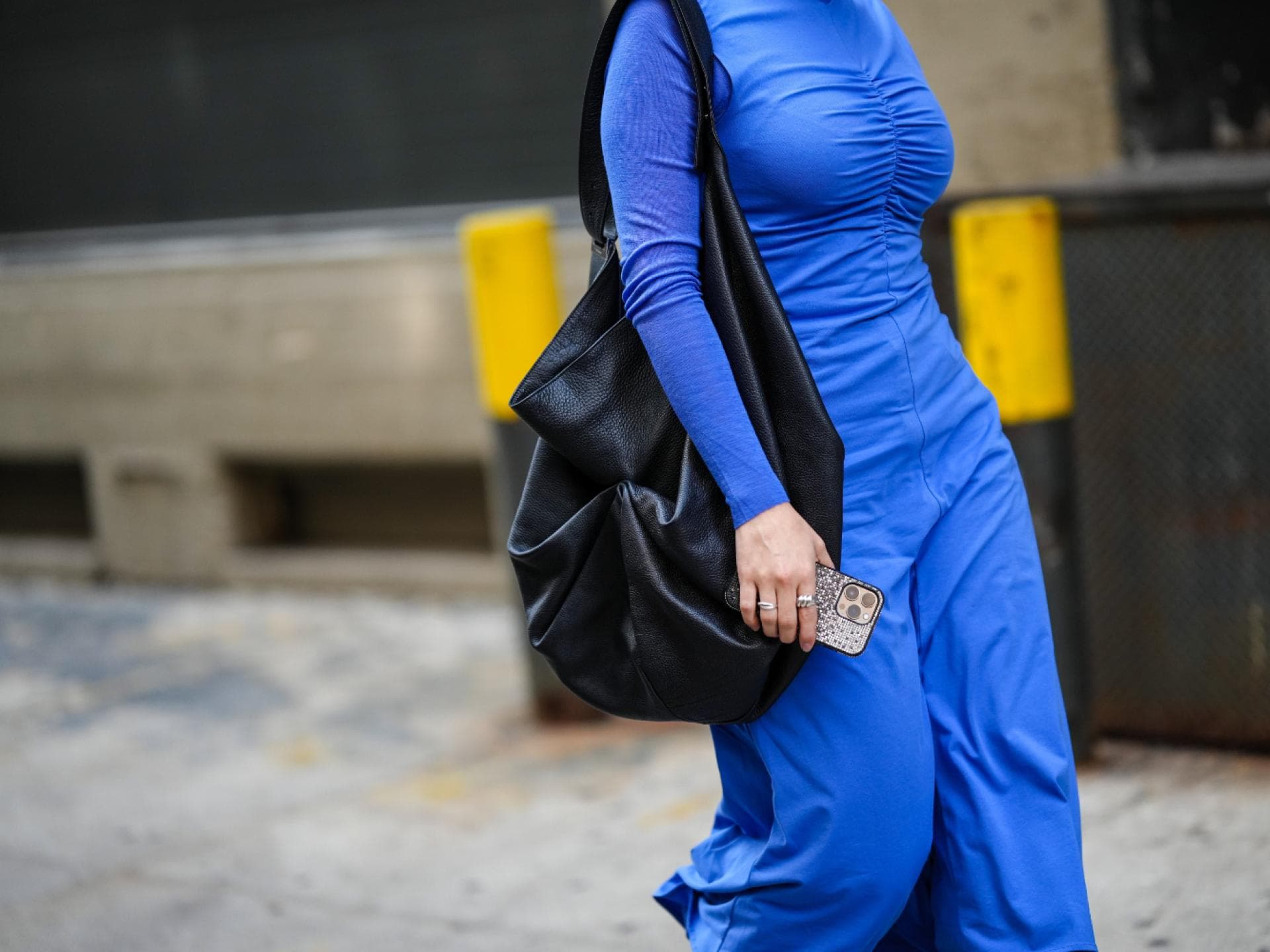 New York Fashion Week kleid blau Streetstyle