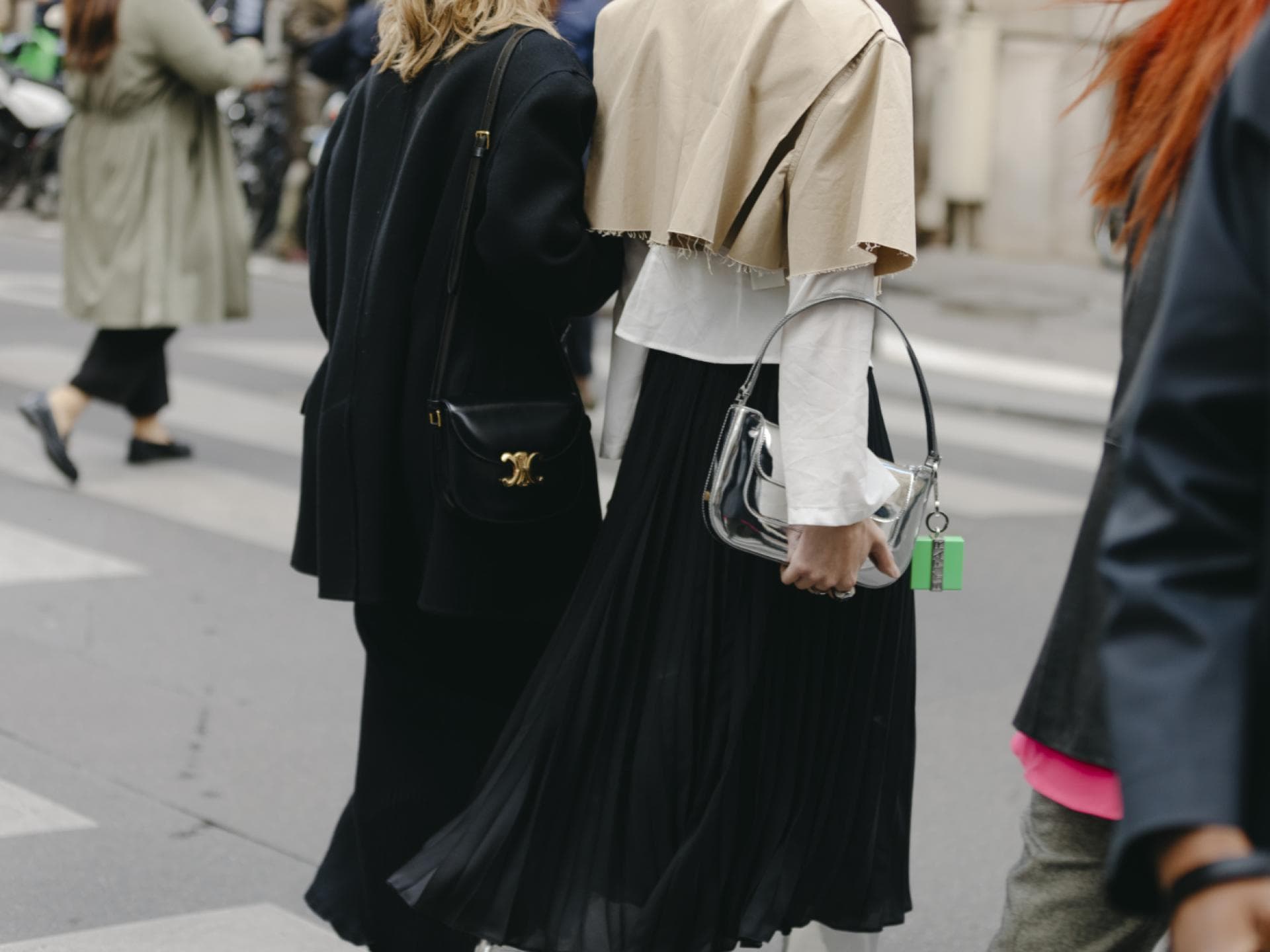 Paris Fashion Week Streetstyle Taschen Paris Fashion Week Streetstyle Taschen