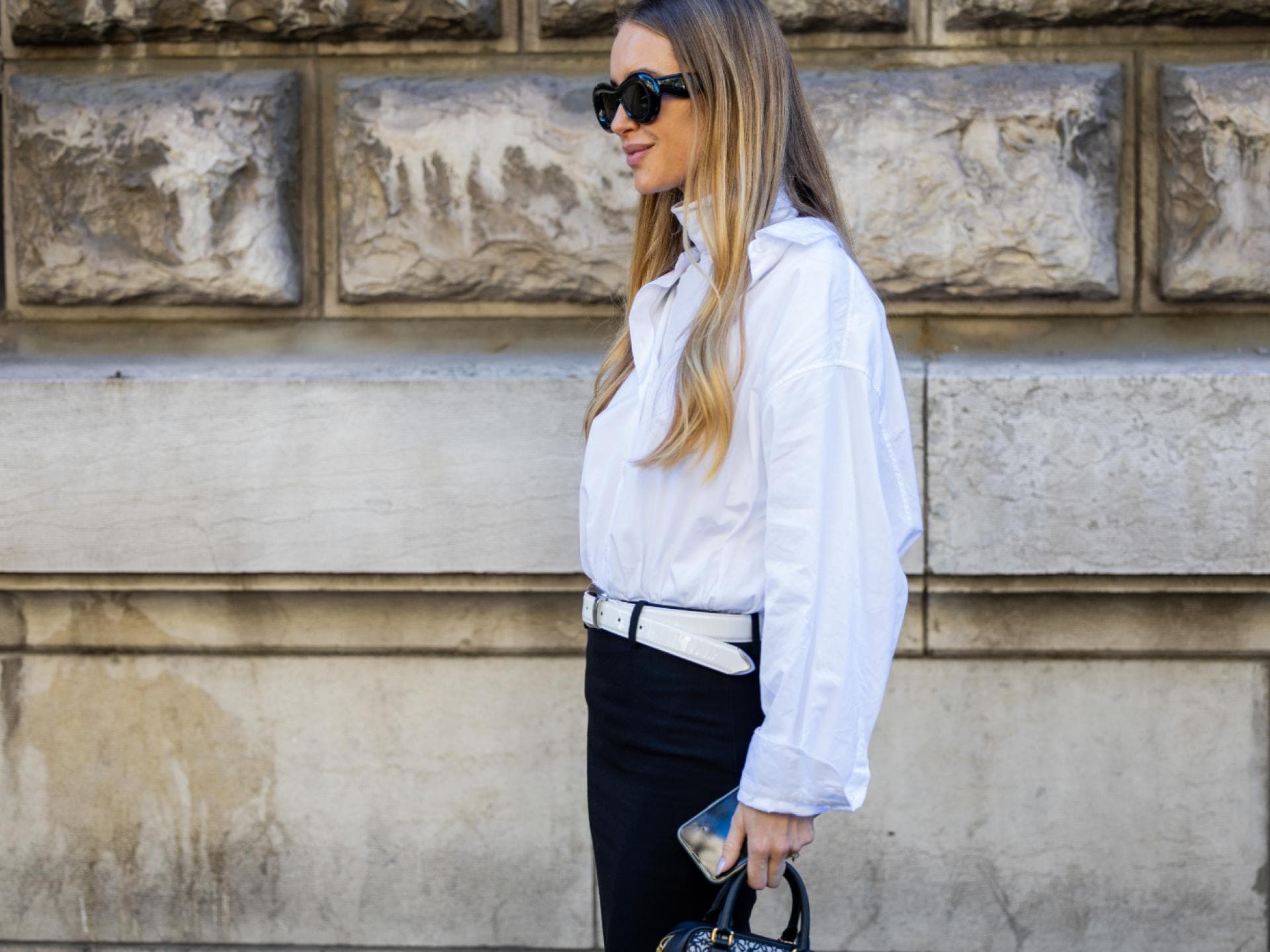 Pernille Teisbaek Streetstyle weißes Hemd Paris Fashion Week