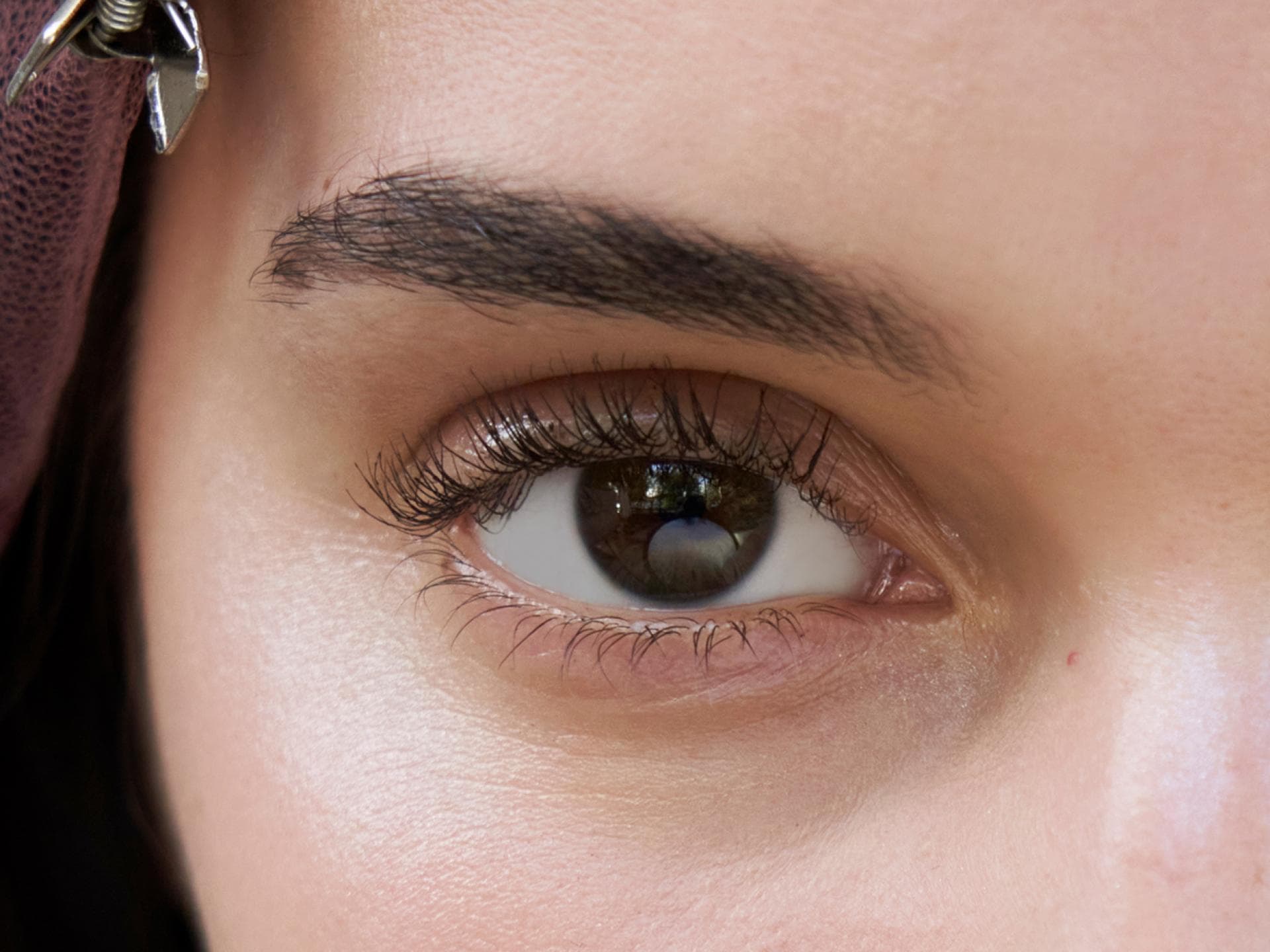 Frau mit langen Wimpern