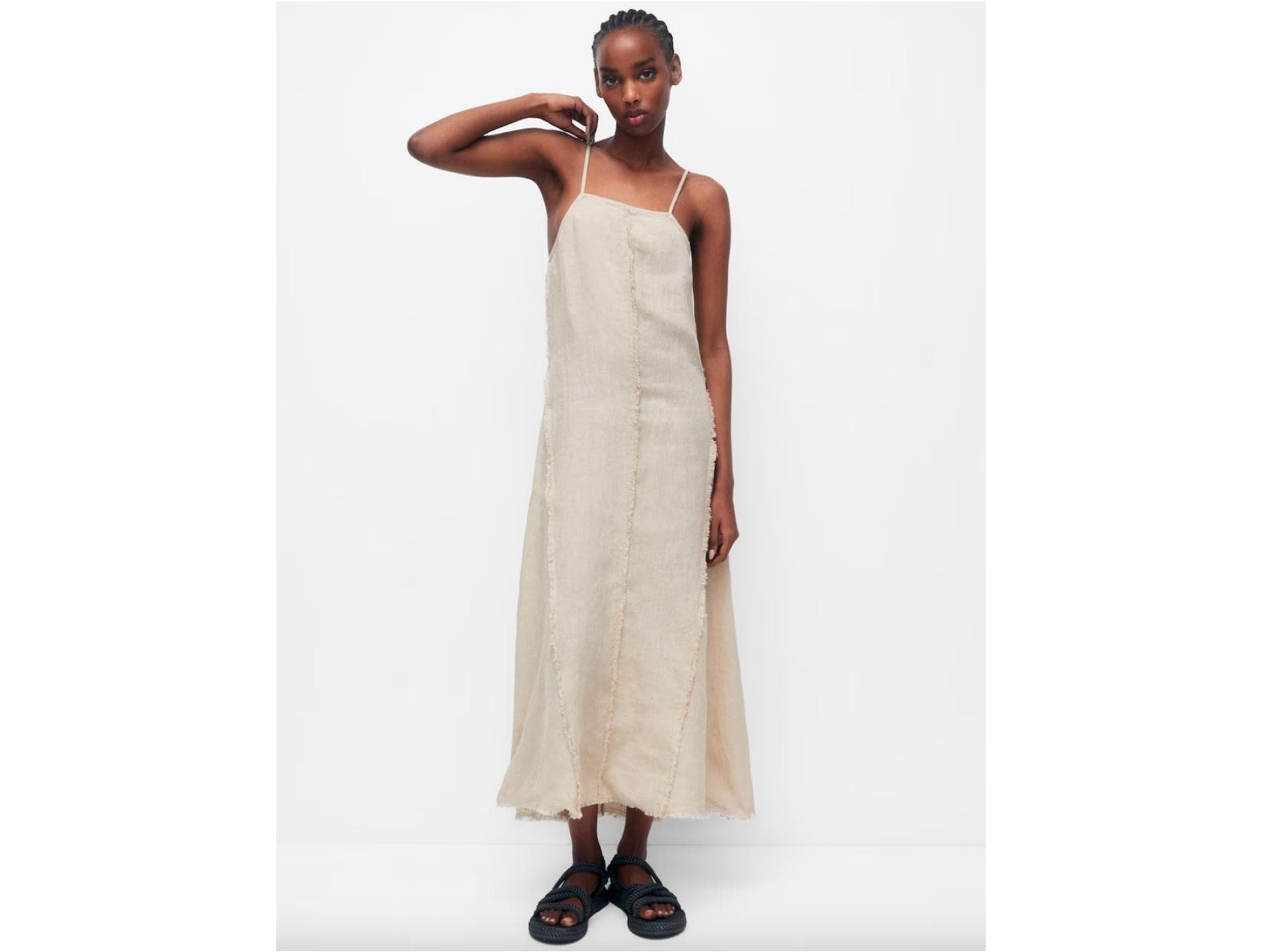 Langes Leinenkleid von Pull and Bear