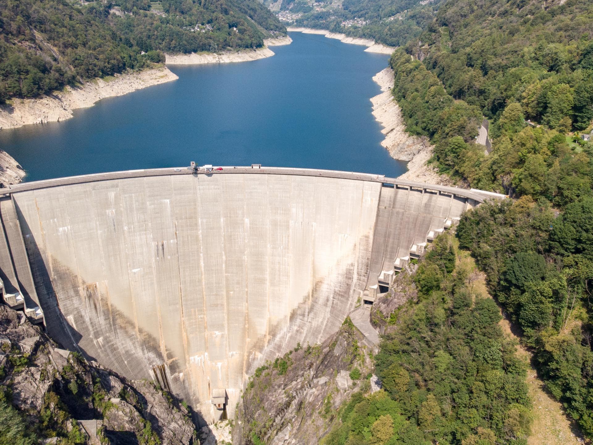 Verzasca-Staumauer in der Schweiz