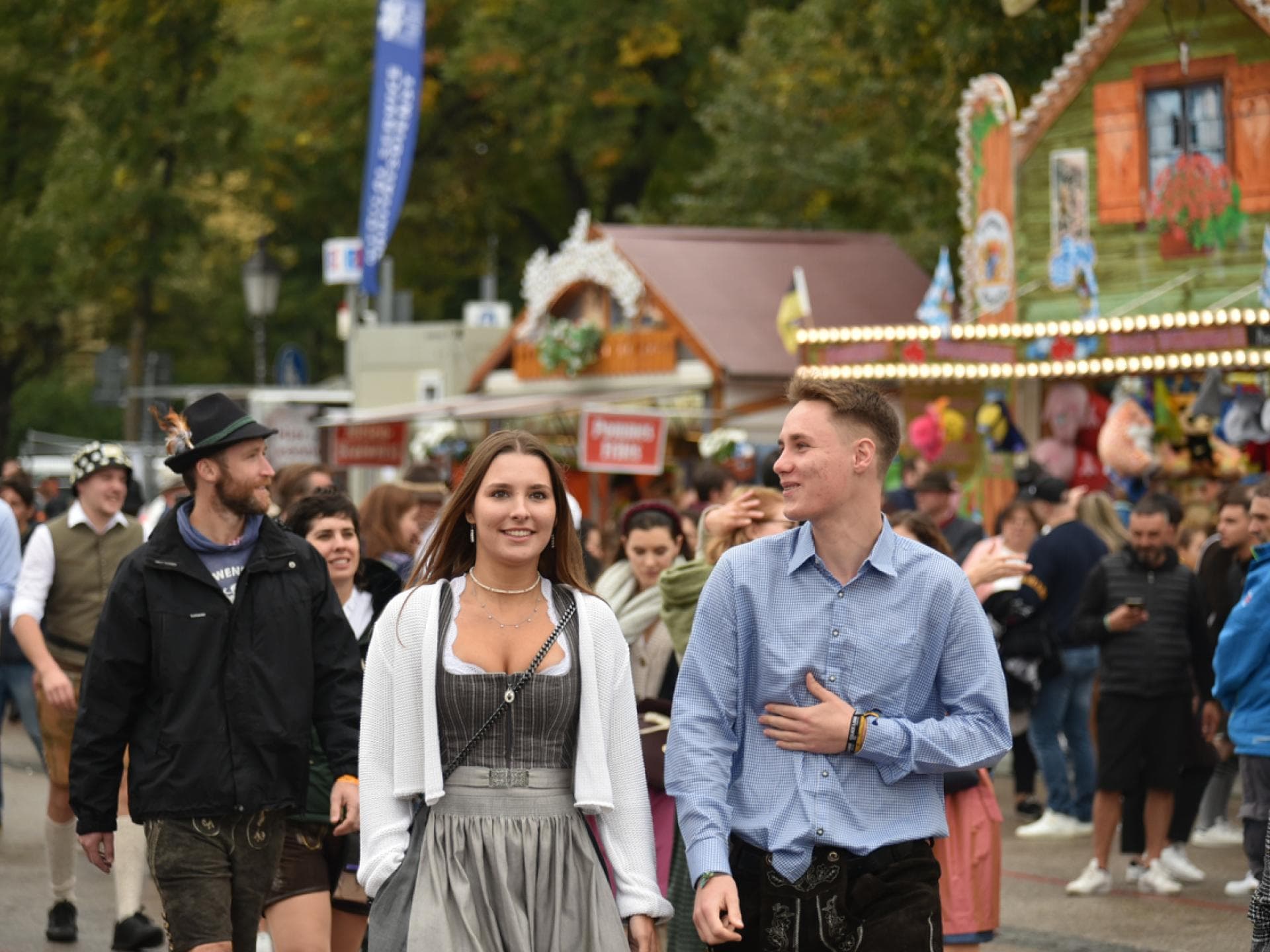 Paar auf dem Oktoberfest