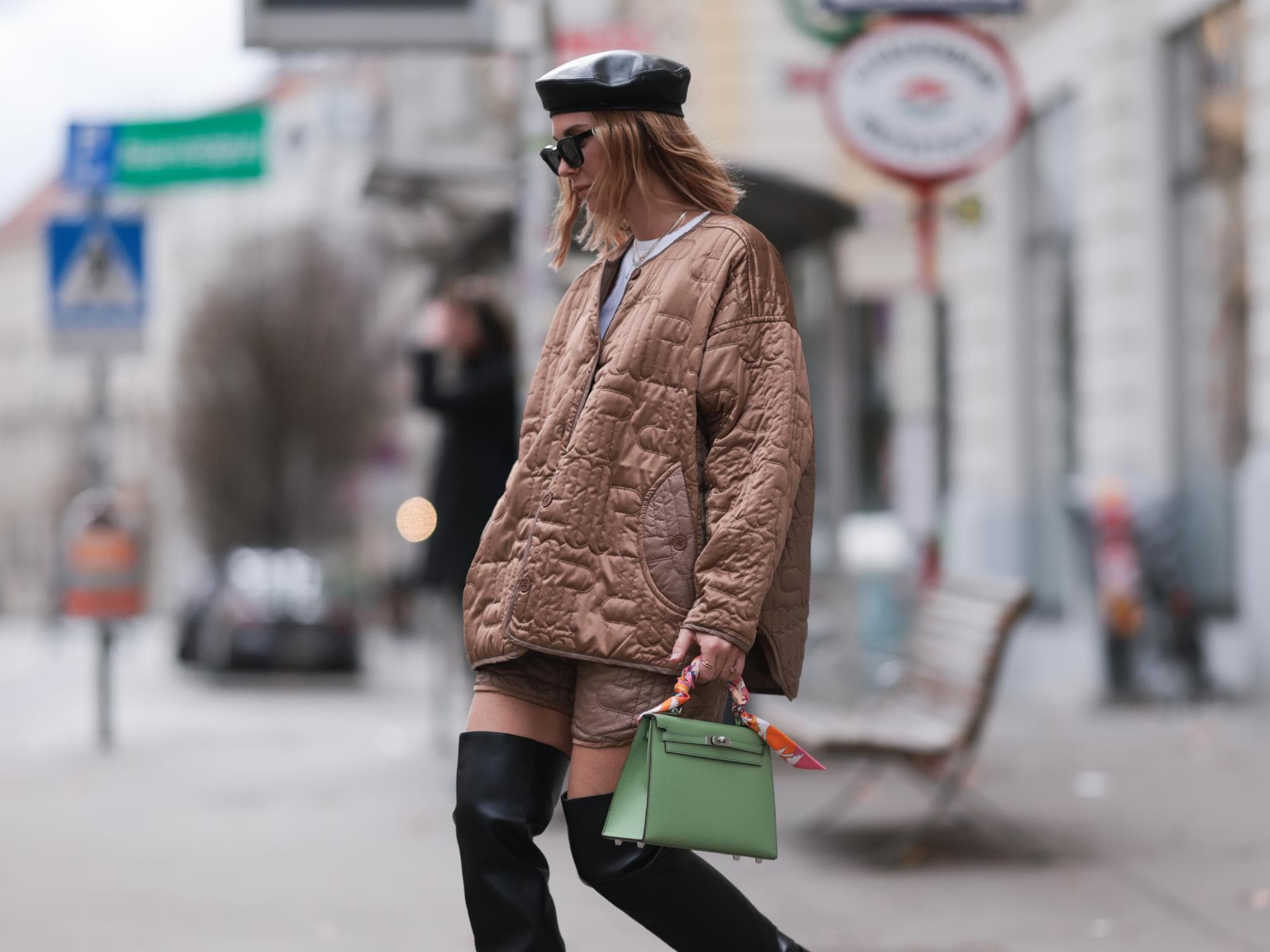Beige Steppjacke