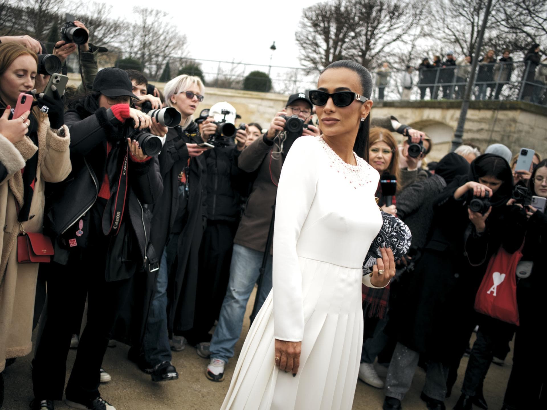 Paris Fashion Week: Das sind die wichtigsten Trends Frau auf der Paris Fashion Week