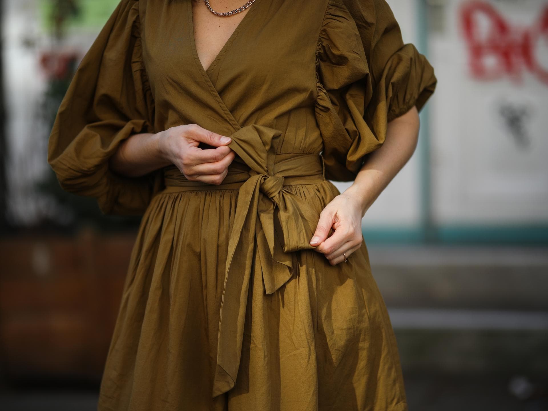 Wickelkleid mit Schleife
