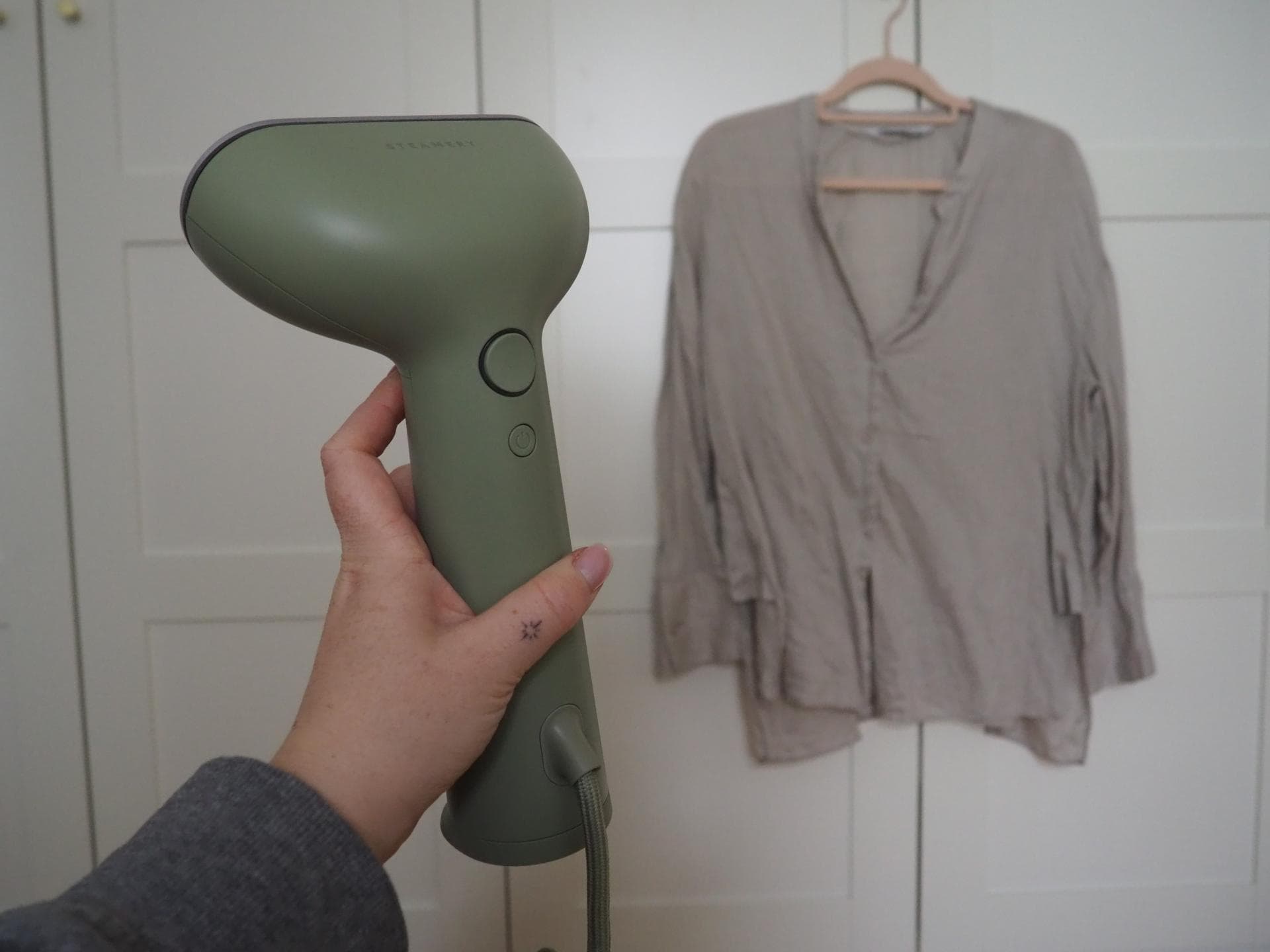 Steamery Dampfglätter und Bluse