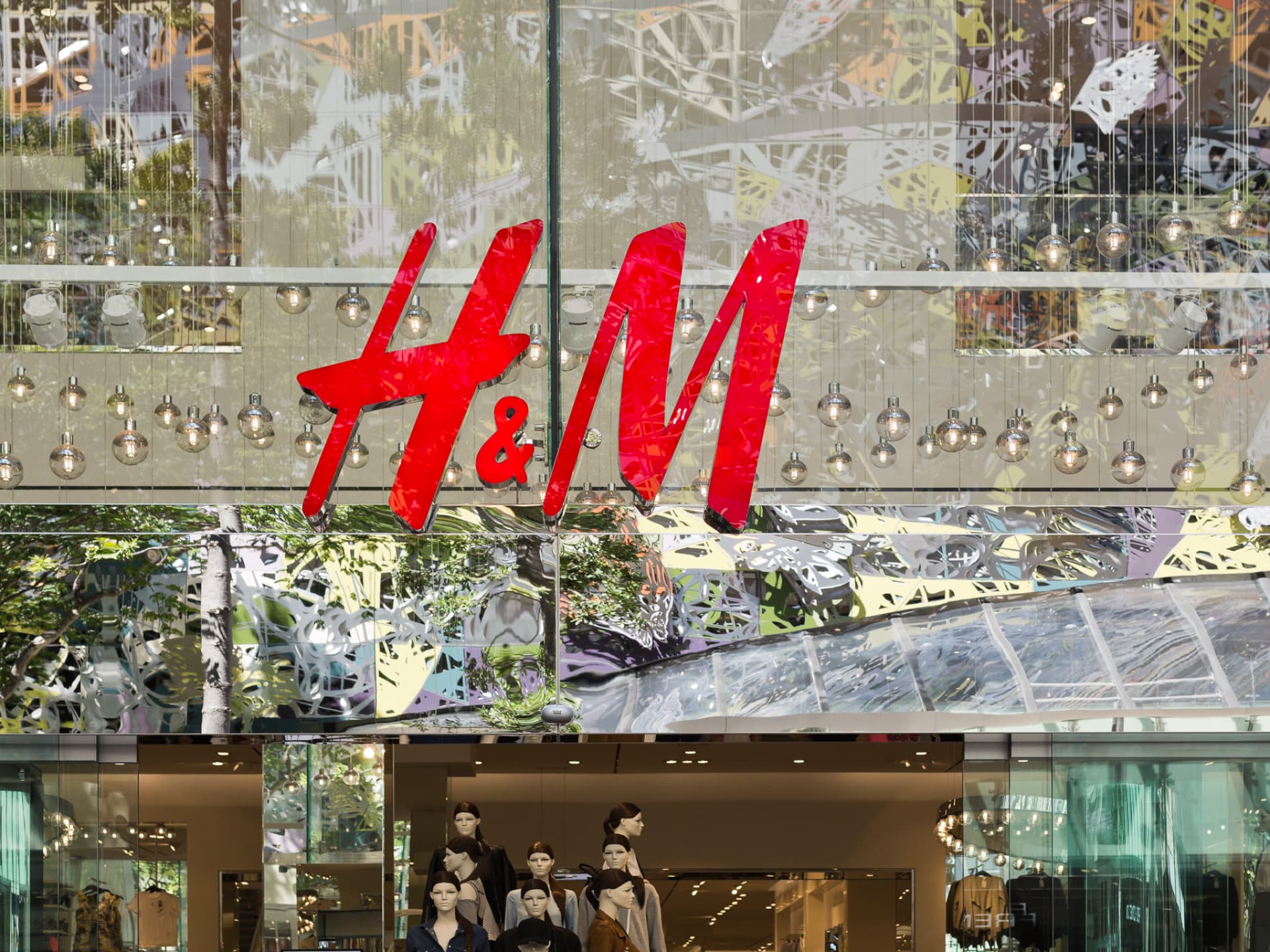 H&M Logo