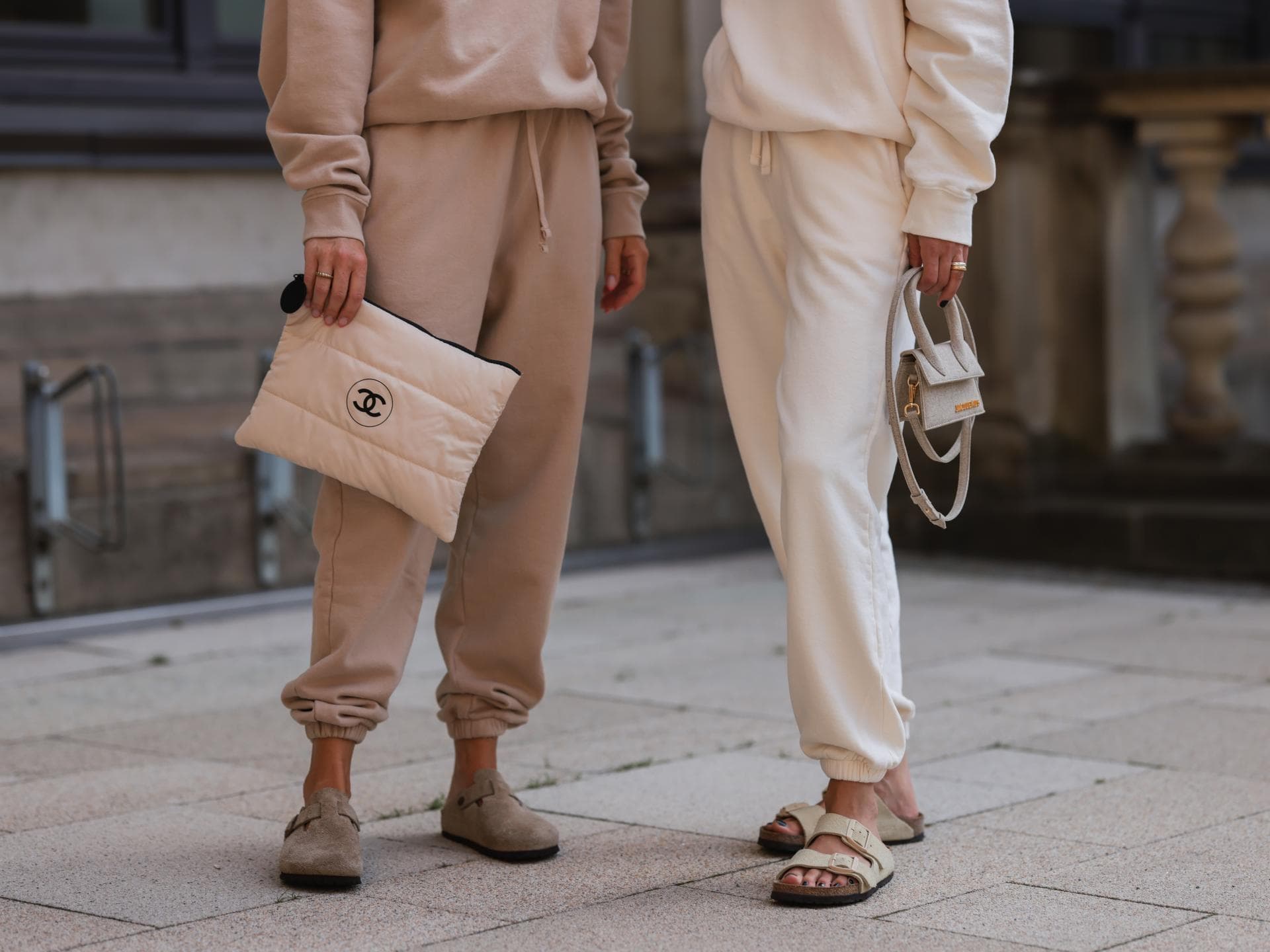 Frauen in Birkenstock