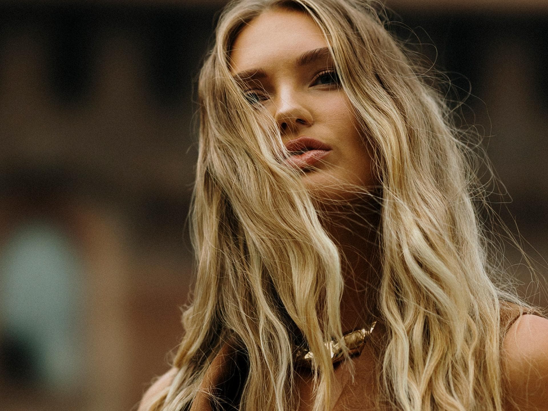 Blonde Mähne