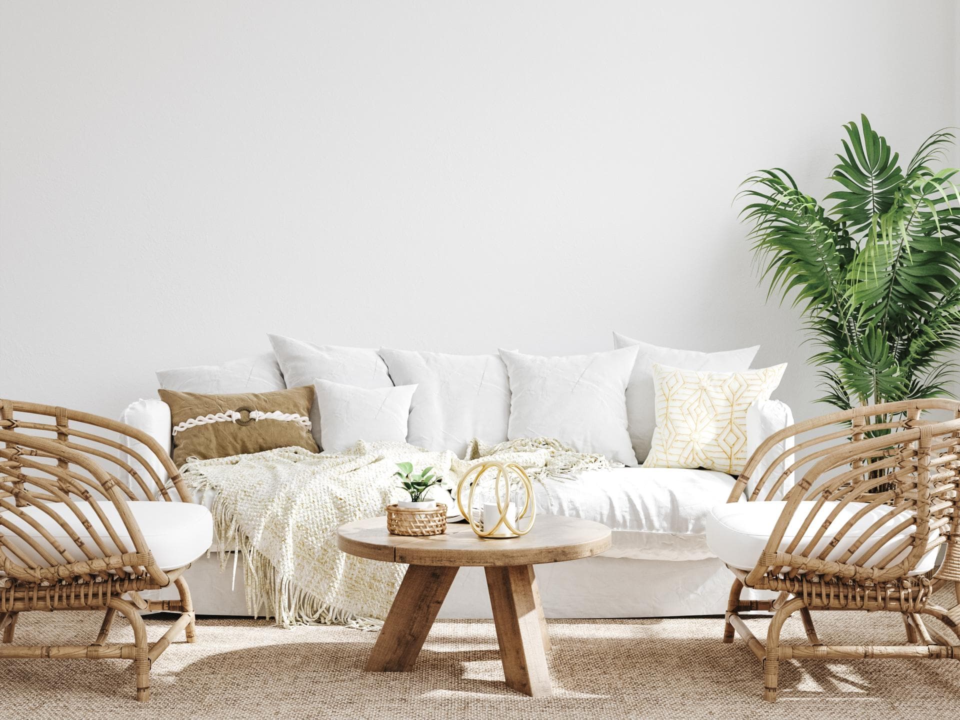 Wohnzimmer mit heller Couch