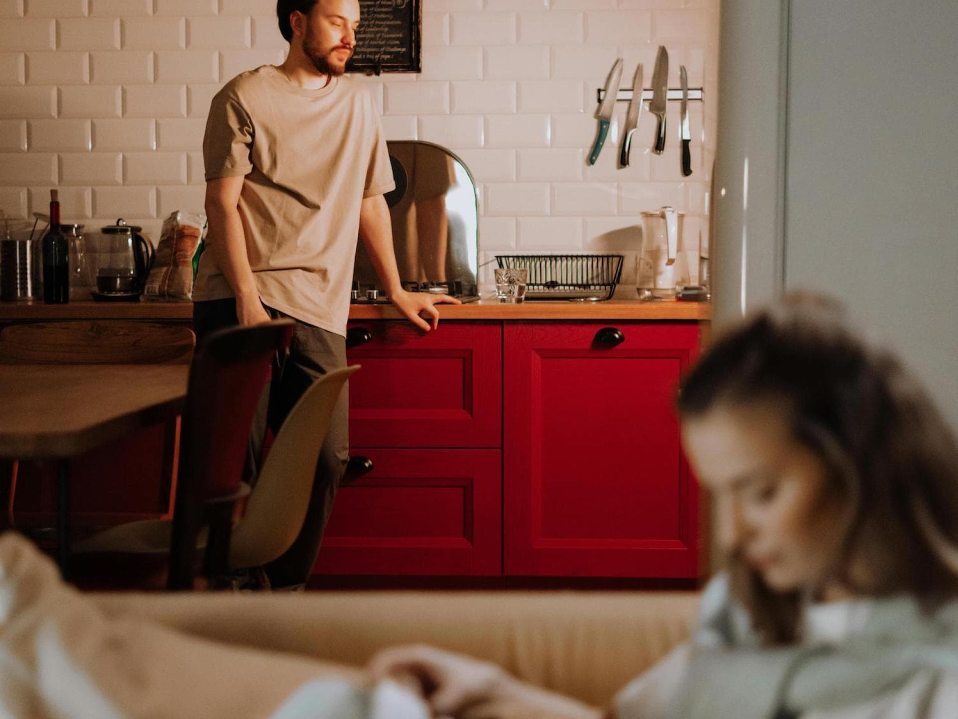 Paar in ihrer Wohnung