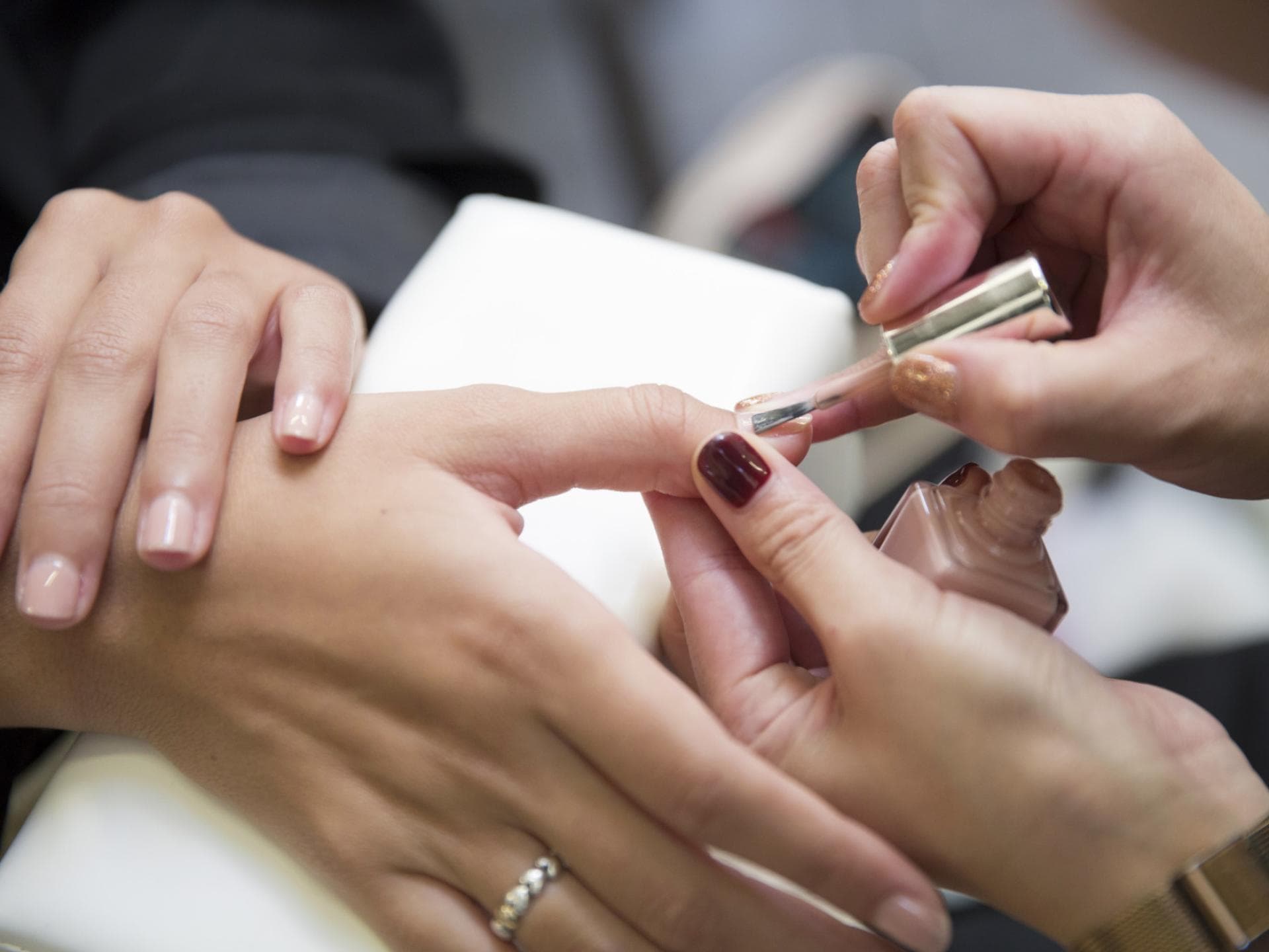 Nagellack Nagellack auftragen