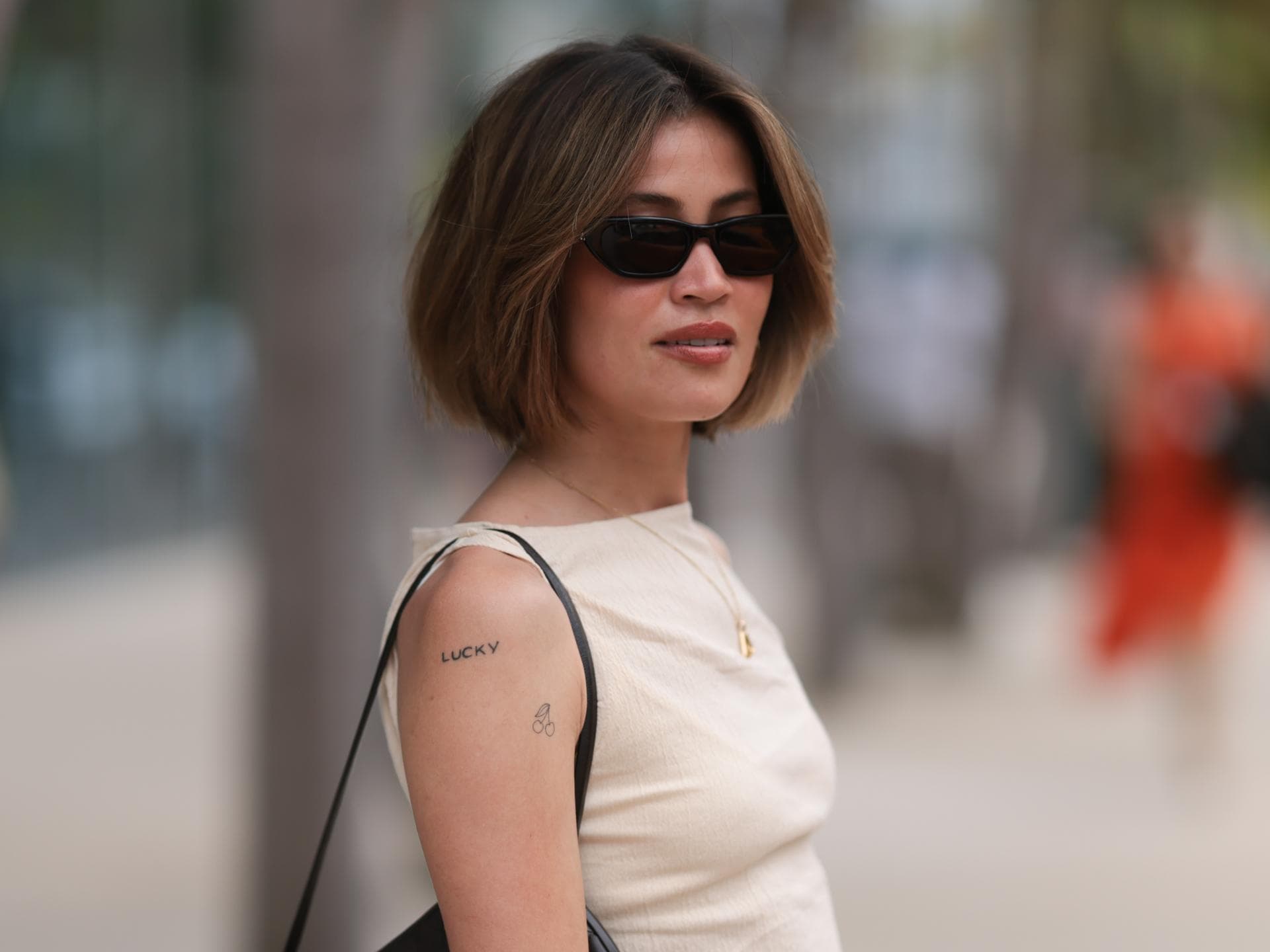Frau mit Tattoo