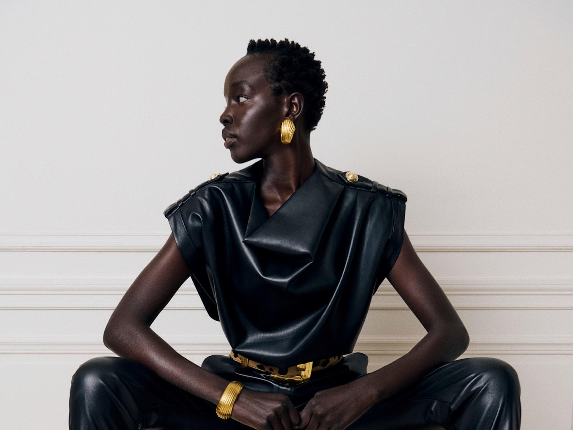 Weder Kleid, noch Jumpsuit: An Silvester 2024 tragen wir das