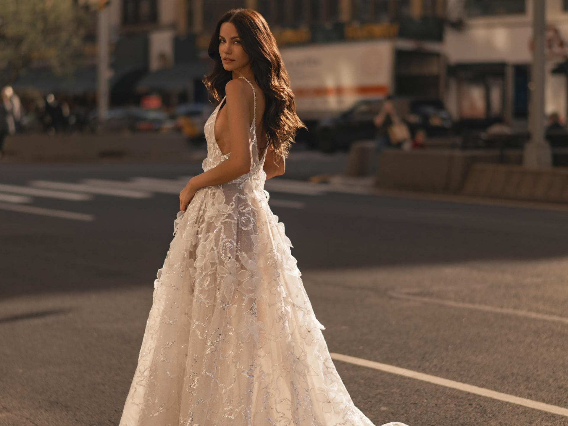 Frau in Brautkleid