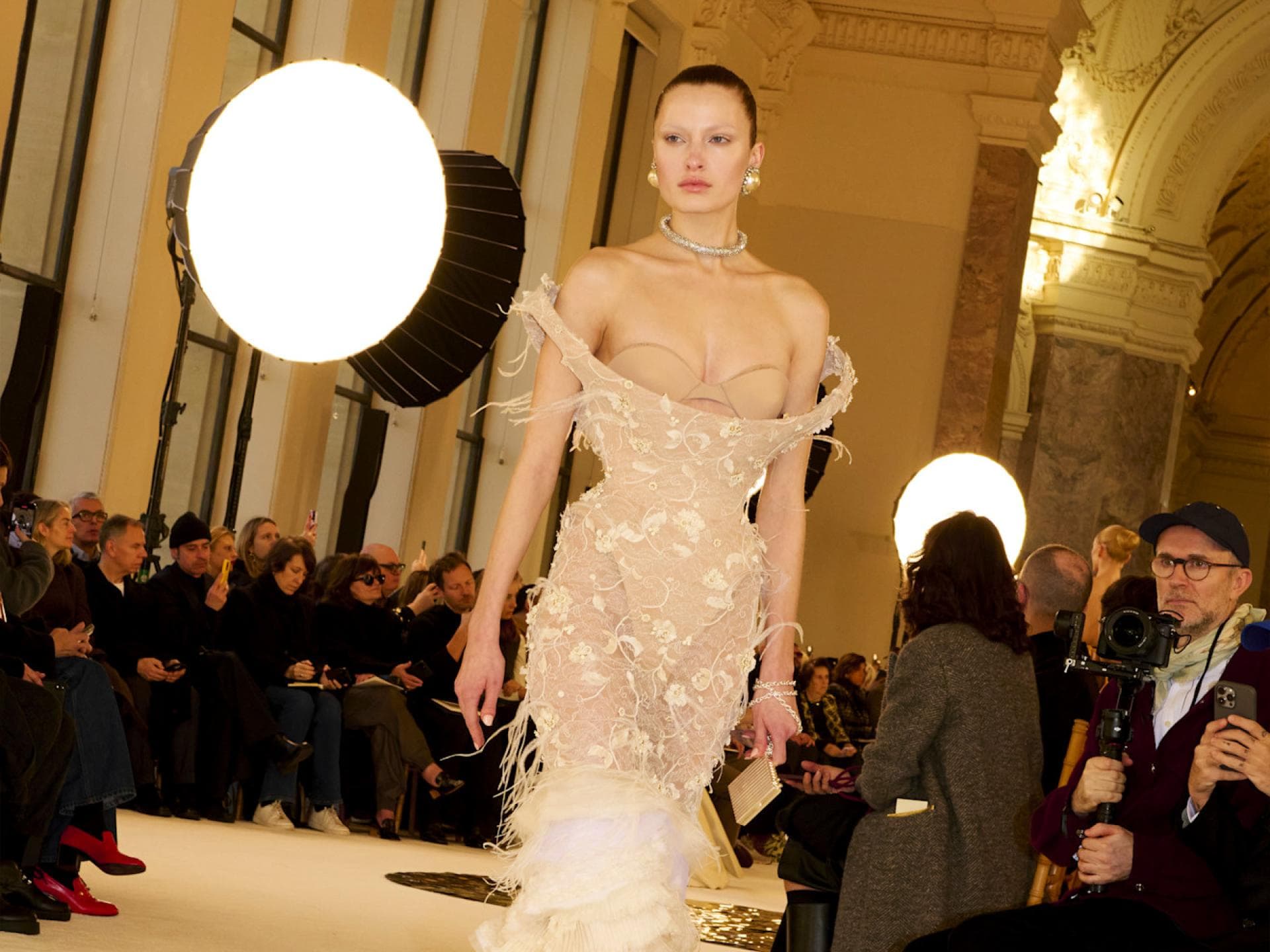 Mode-Trends der Haute Couture Week, die uns für den Alltag inspirieren