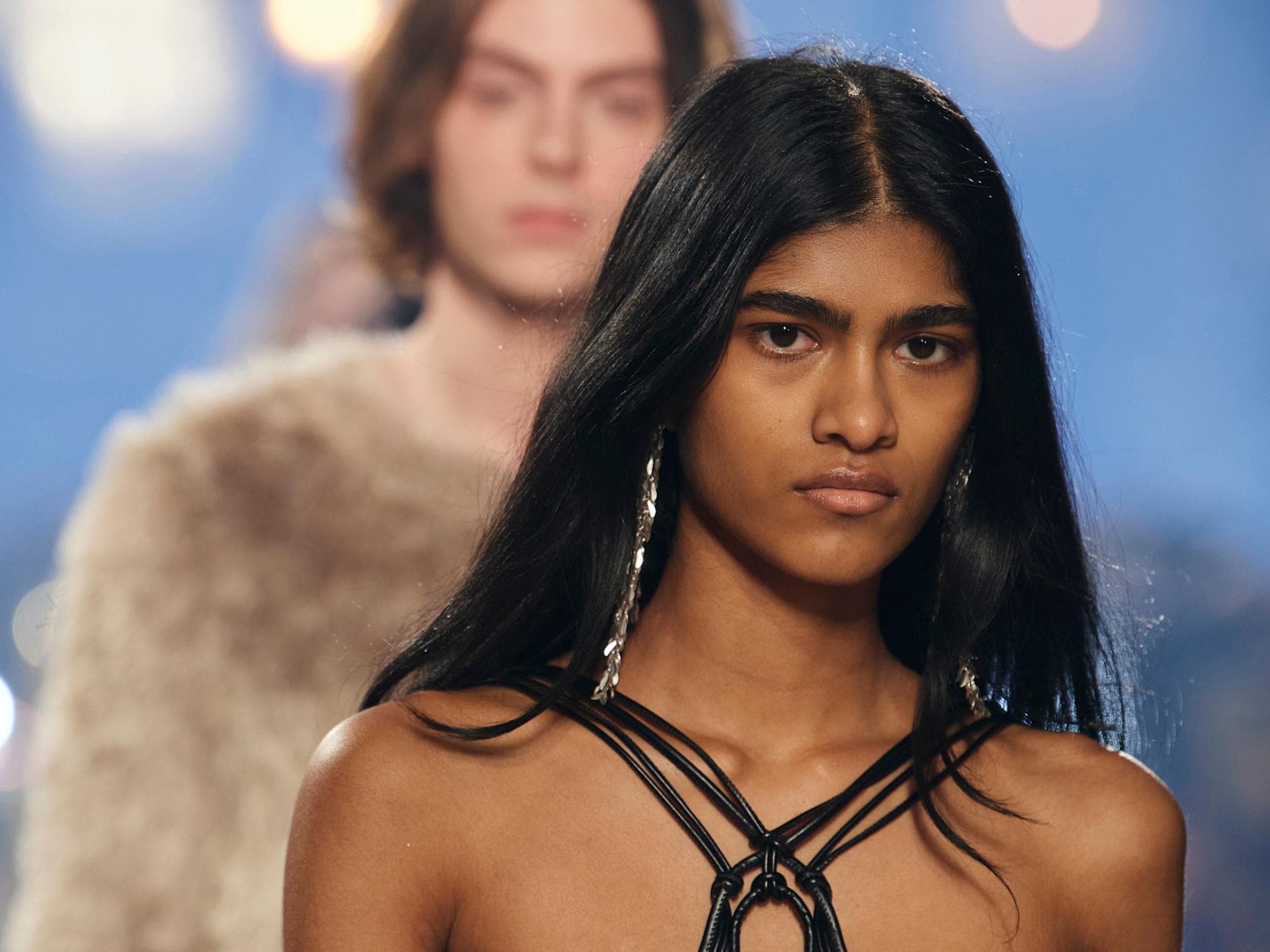 Haare lufttrocknen Model mit glattem Haar