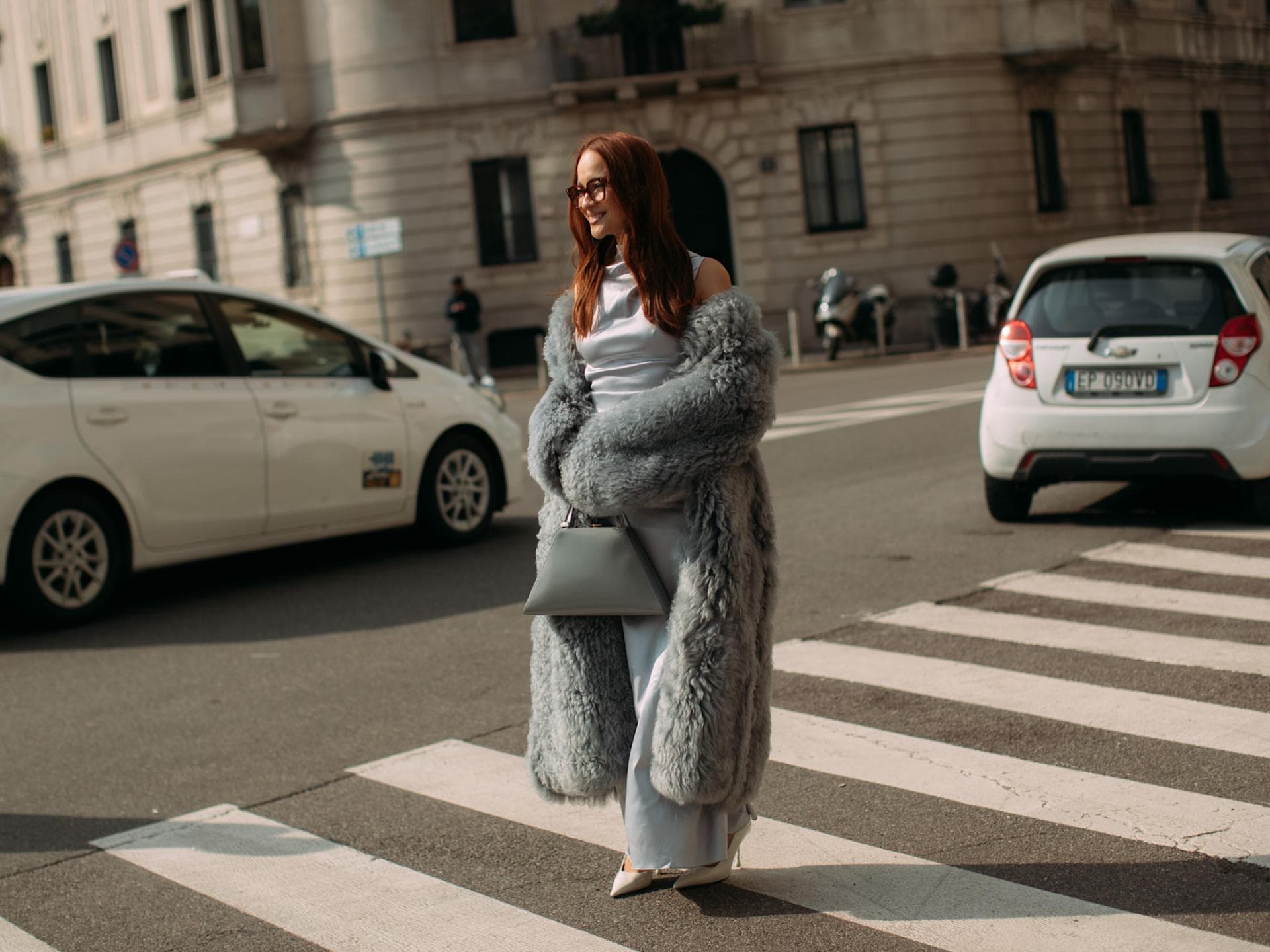 Mode-Trend Fake Fur Herbst 2025 Fake Fur Mantel Streetstyle