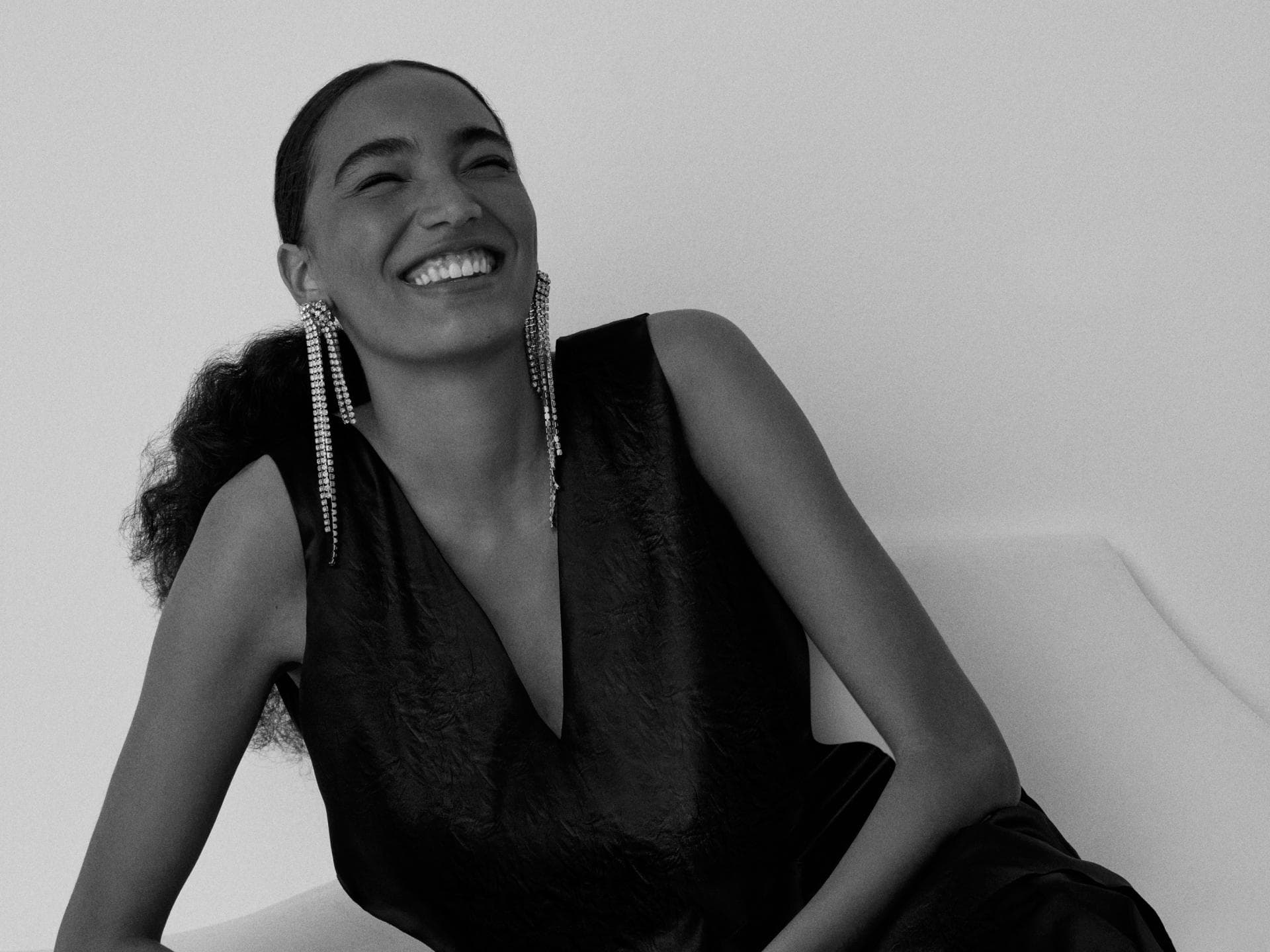 Mit COMMA schreitest du stilsicher durch jede Saison