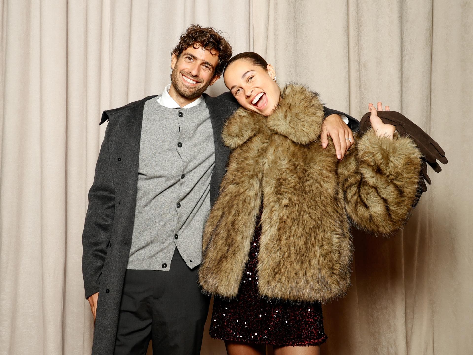 Alle Designer zeigen in ihren Herbst-/Winter-Kollektionen Fake Fur Jacken – 3 Must-haves von Mango Alle Designer zeigen in ihren Herbst-/Winter-Kollektionen Fake Fur Jacken – 3 Must-haves von Mango