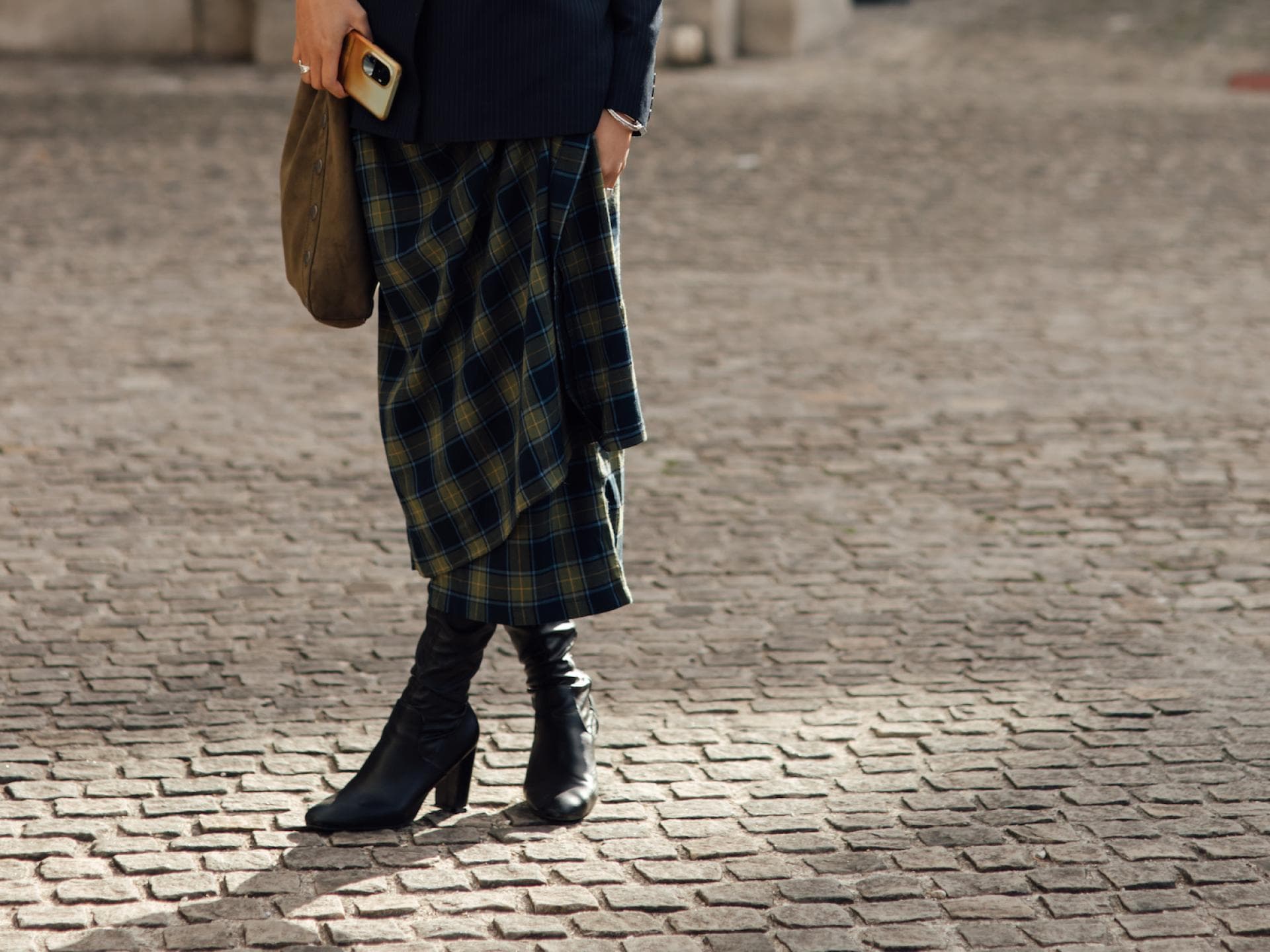 Schwarze Stiefel Streetstyle