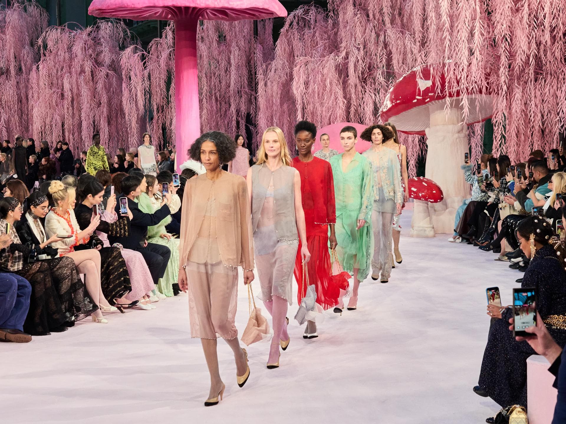 Haute Couture Week 2026: Die schönsten Looks Stars in Paris