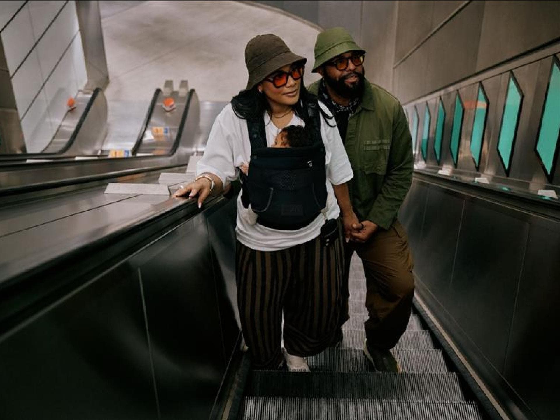 Die Babytrage "Laya" von Cybex in Schwarz