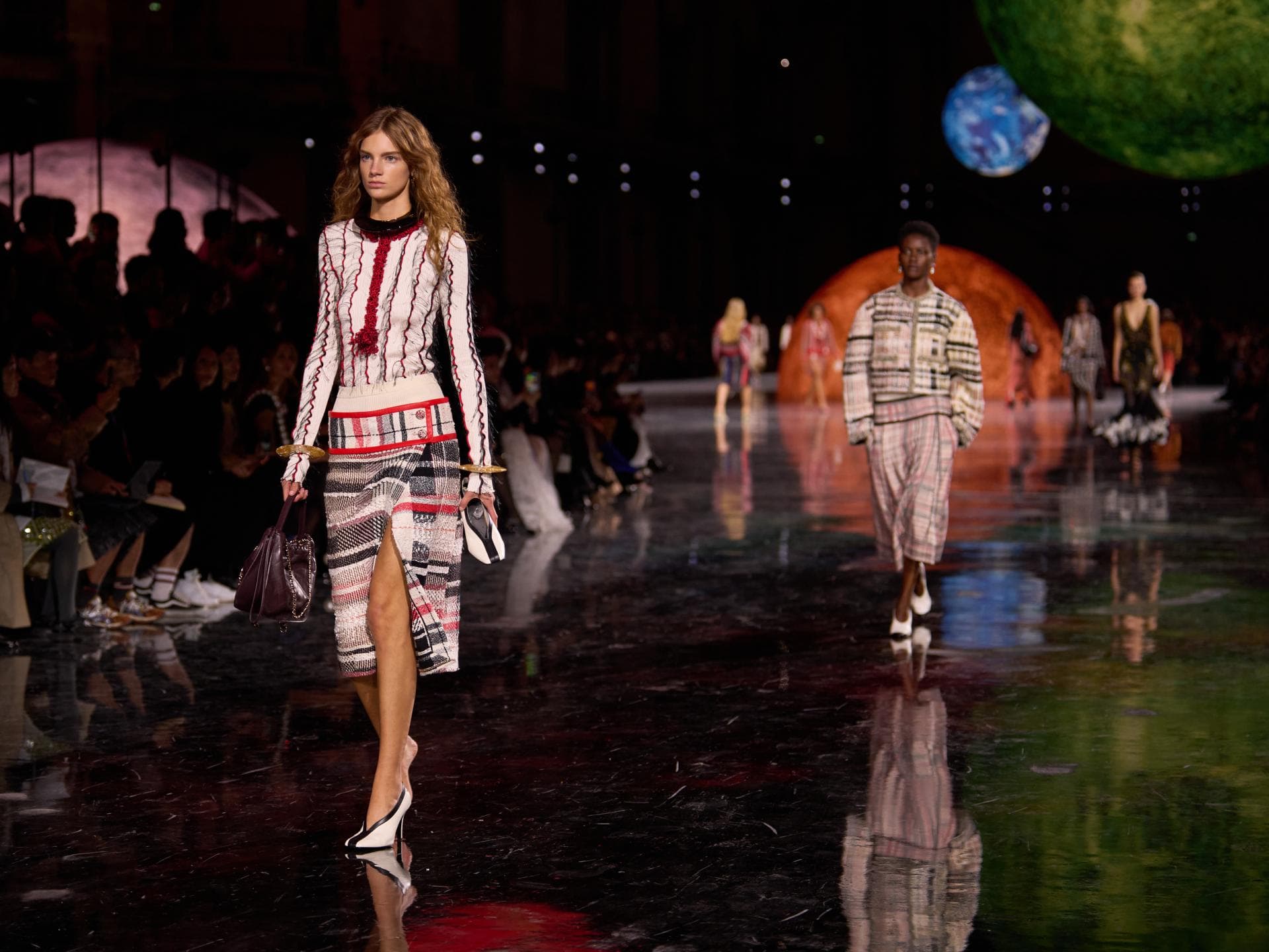 Wer in der Modewelt den Ton angibt, trägt 2026 Low Waist-Röcke Wer in der Modewelt den Ton angibt, trägt 2026 Low Waist-Röcke