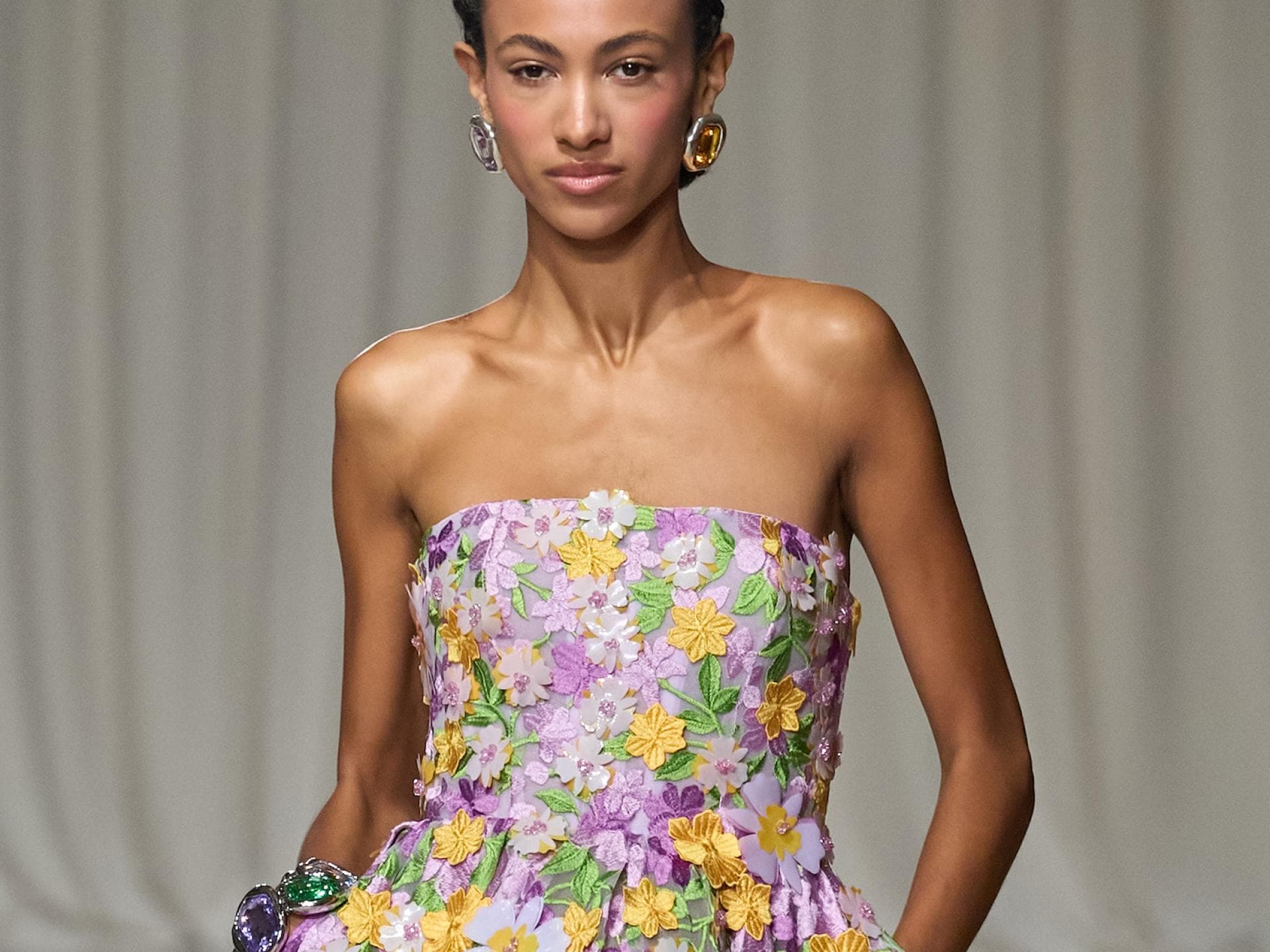 Parfums, die wie eine Blumenwiese riechen