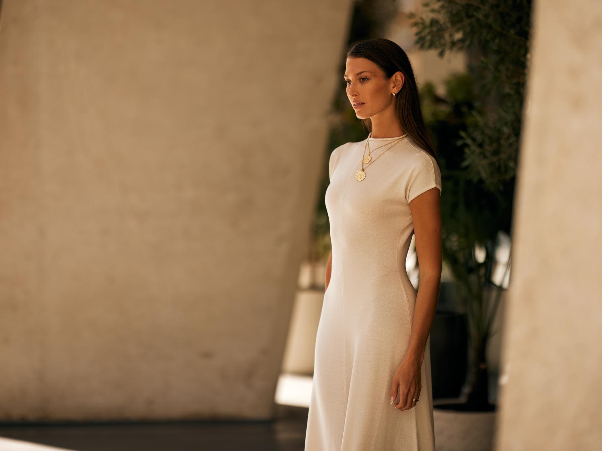 Die schönsten langen Kleider 2026 für alle, die es schlicht mögen Die schönsten langen Kleider 2026 für alle, die es schlicht mögen