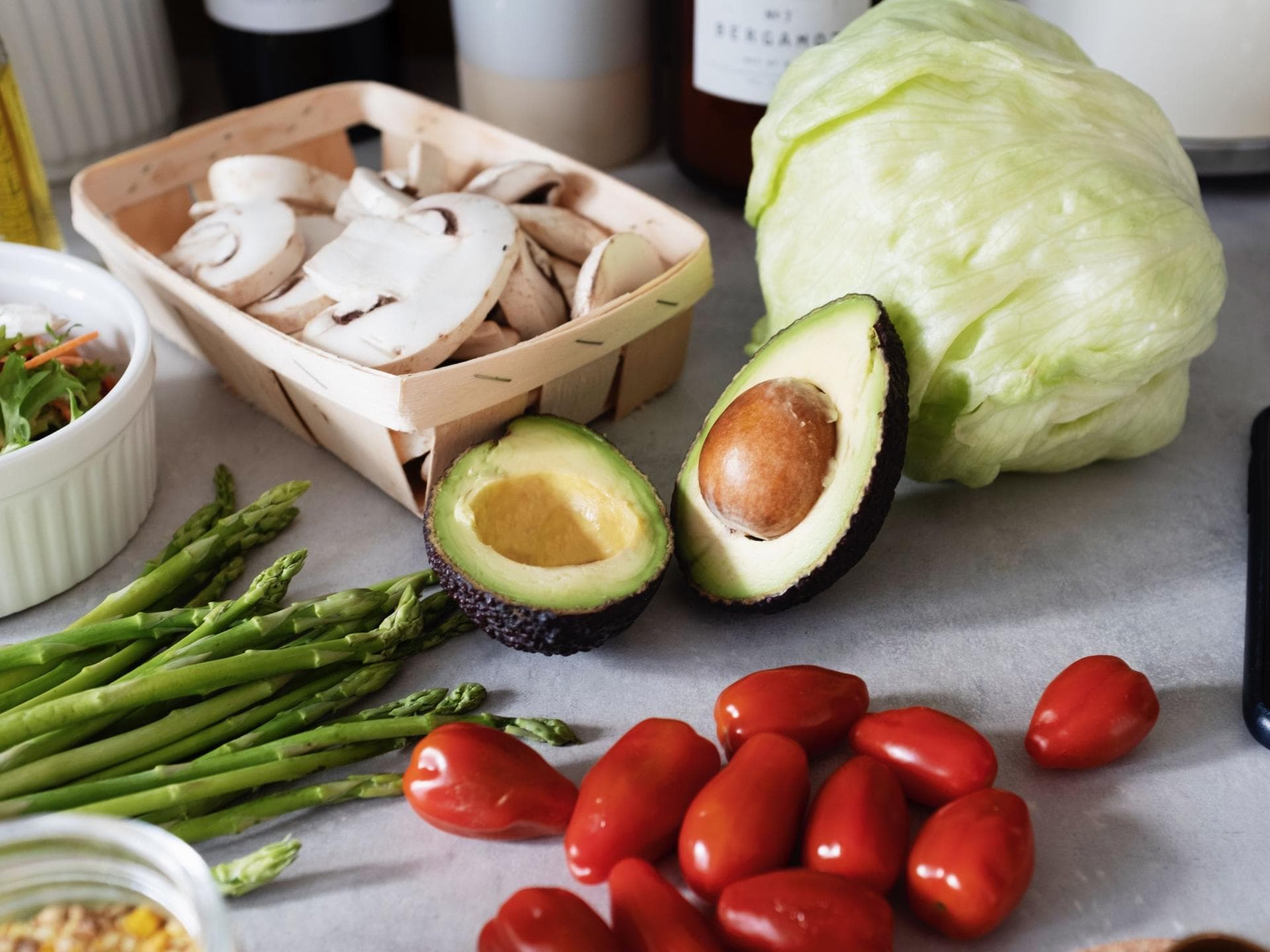 Ein gesundes und kohlenhydratarmes Abendessen lässt euch im Schlaf erschlanken. 