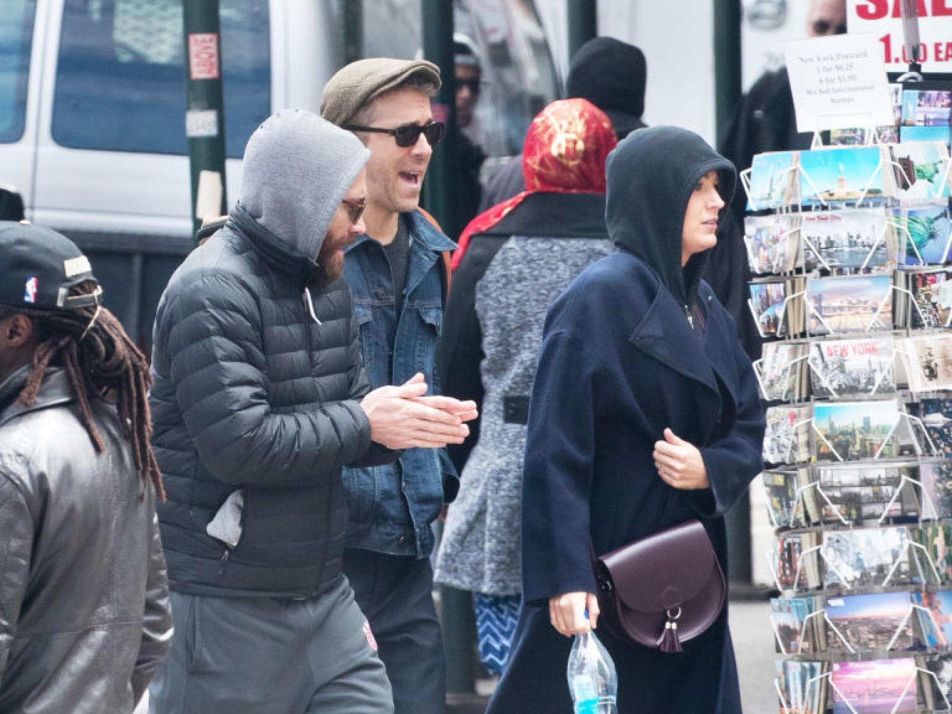 Blake Lively mit Ryan Reynolds & Jake Gyllenhaal in New York