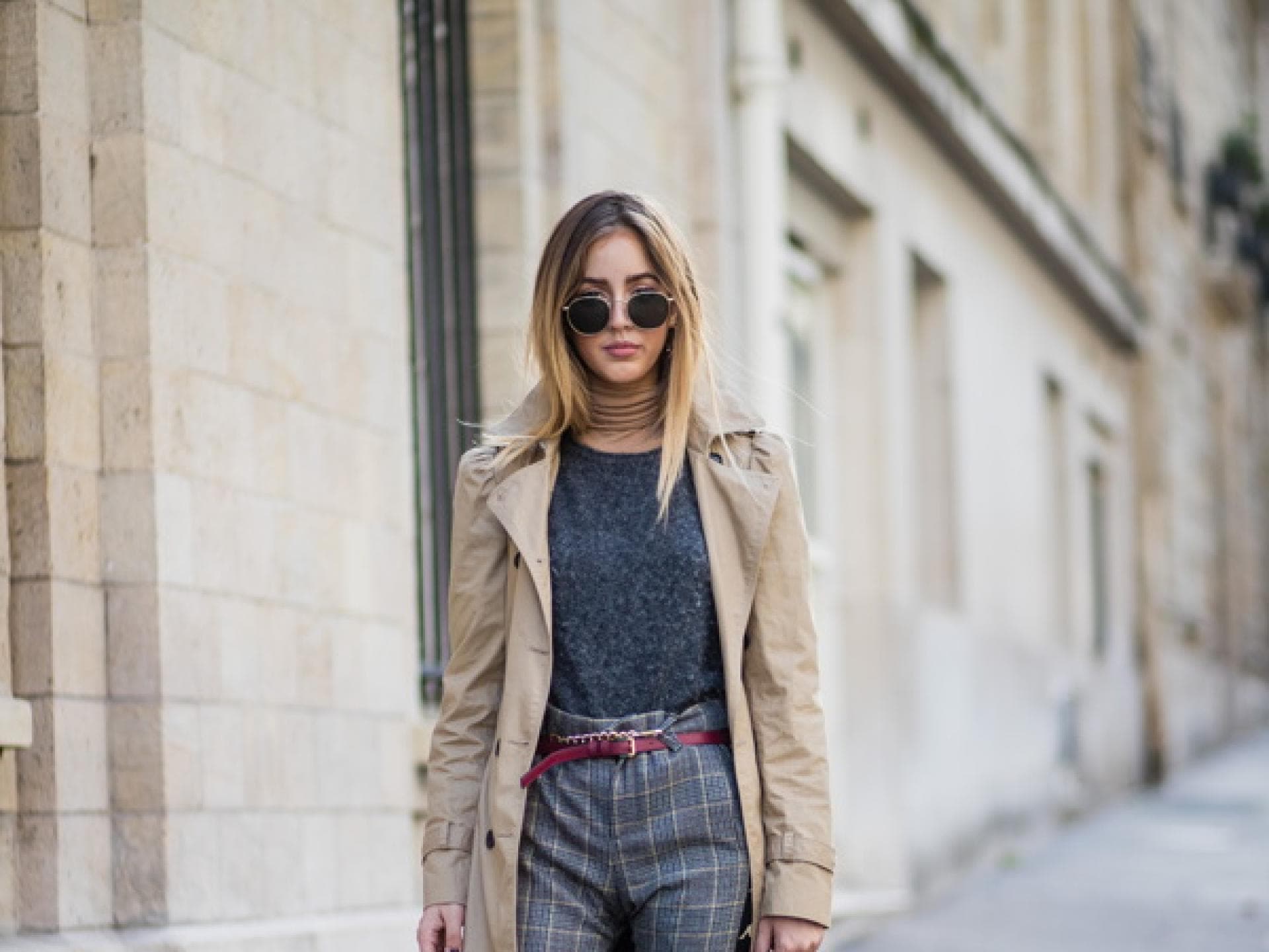 Street-Style-Grauer-Pullover
