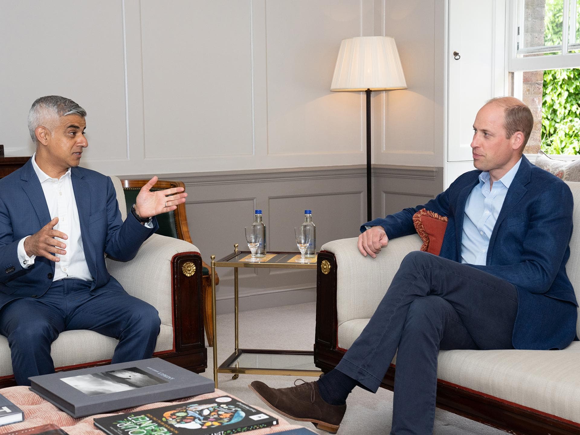 Sadiq-Khan-und-Prinz-William-im-Gespraech