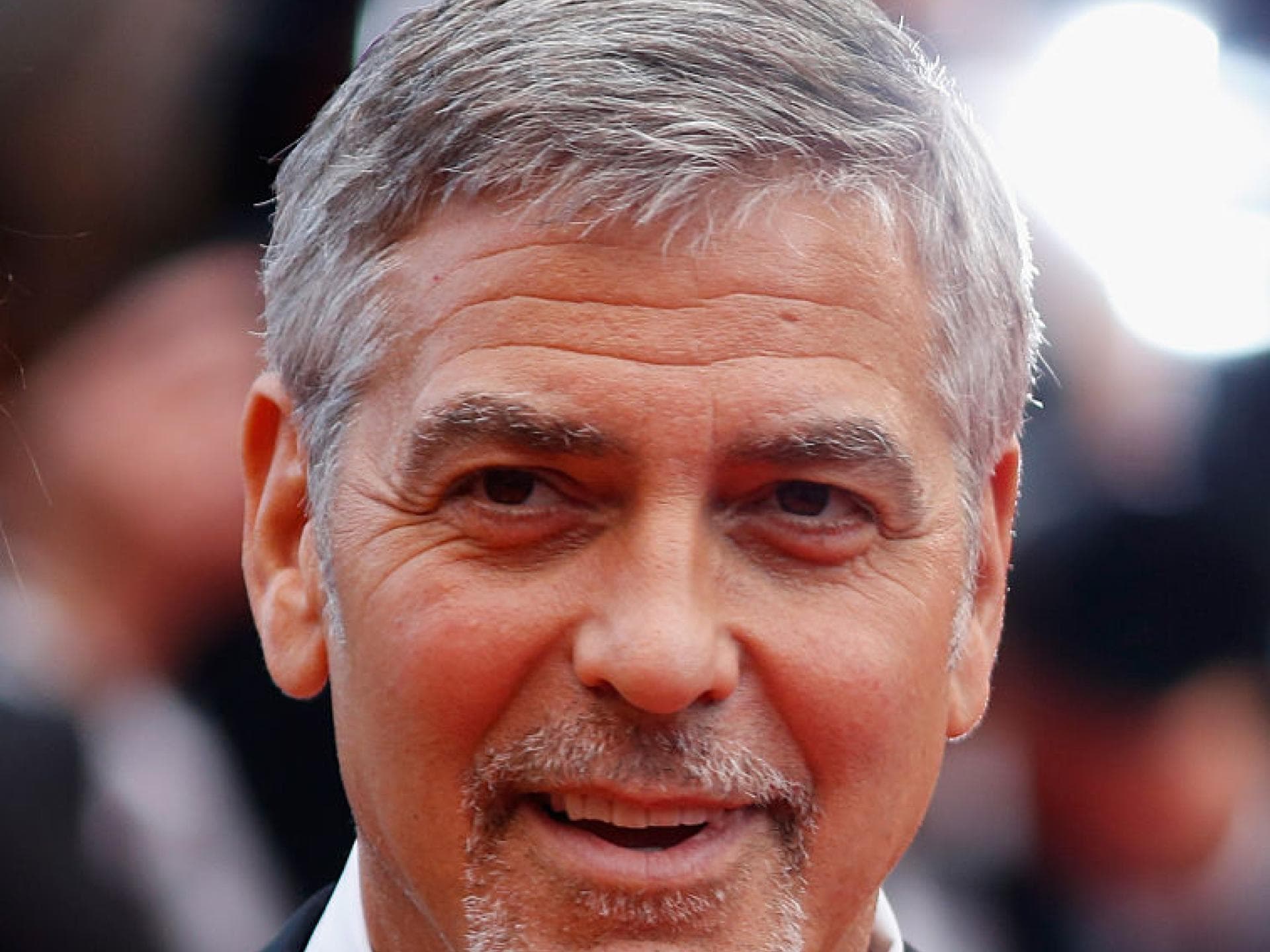 George Clooney auf dem roten Teppich
