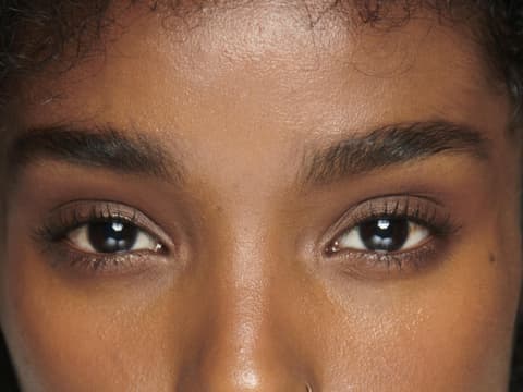 Frau Augen Make-up Wimperntusche