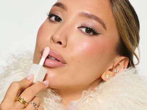 Beauty-Trends 2025: Adorable Caro im Interview über ihre liebste Lippen-Kombi für den Alltag